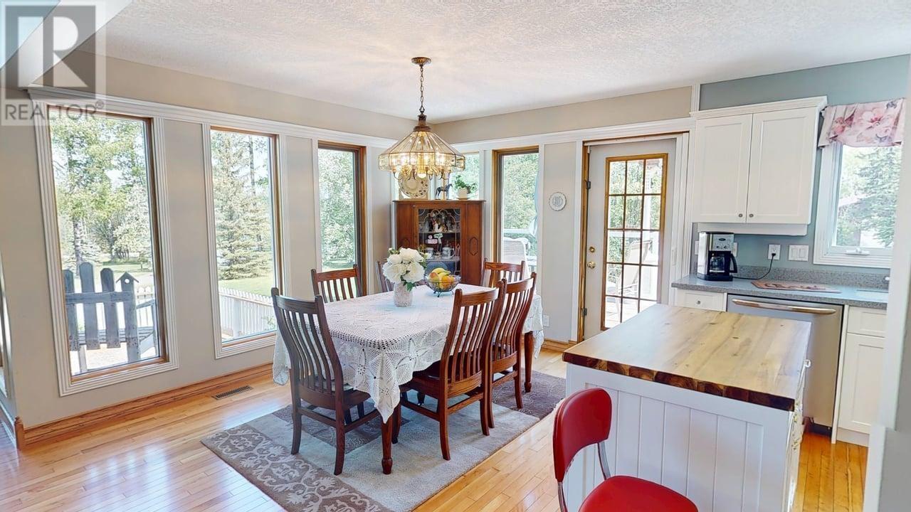 Photo 3 of 13744 Golf Course Road, Charlie Lake BC