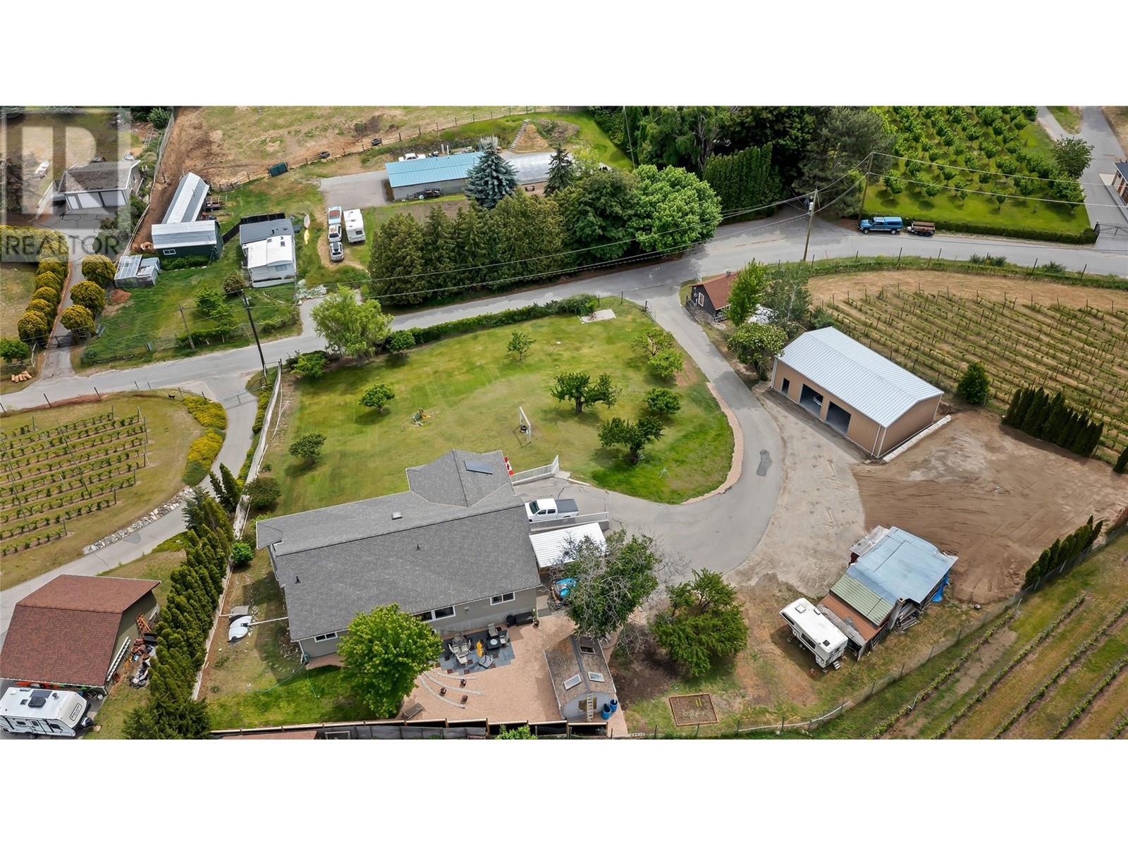  203 Juniper Avenue, Kaleden