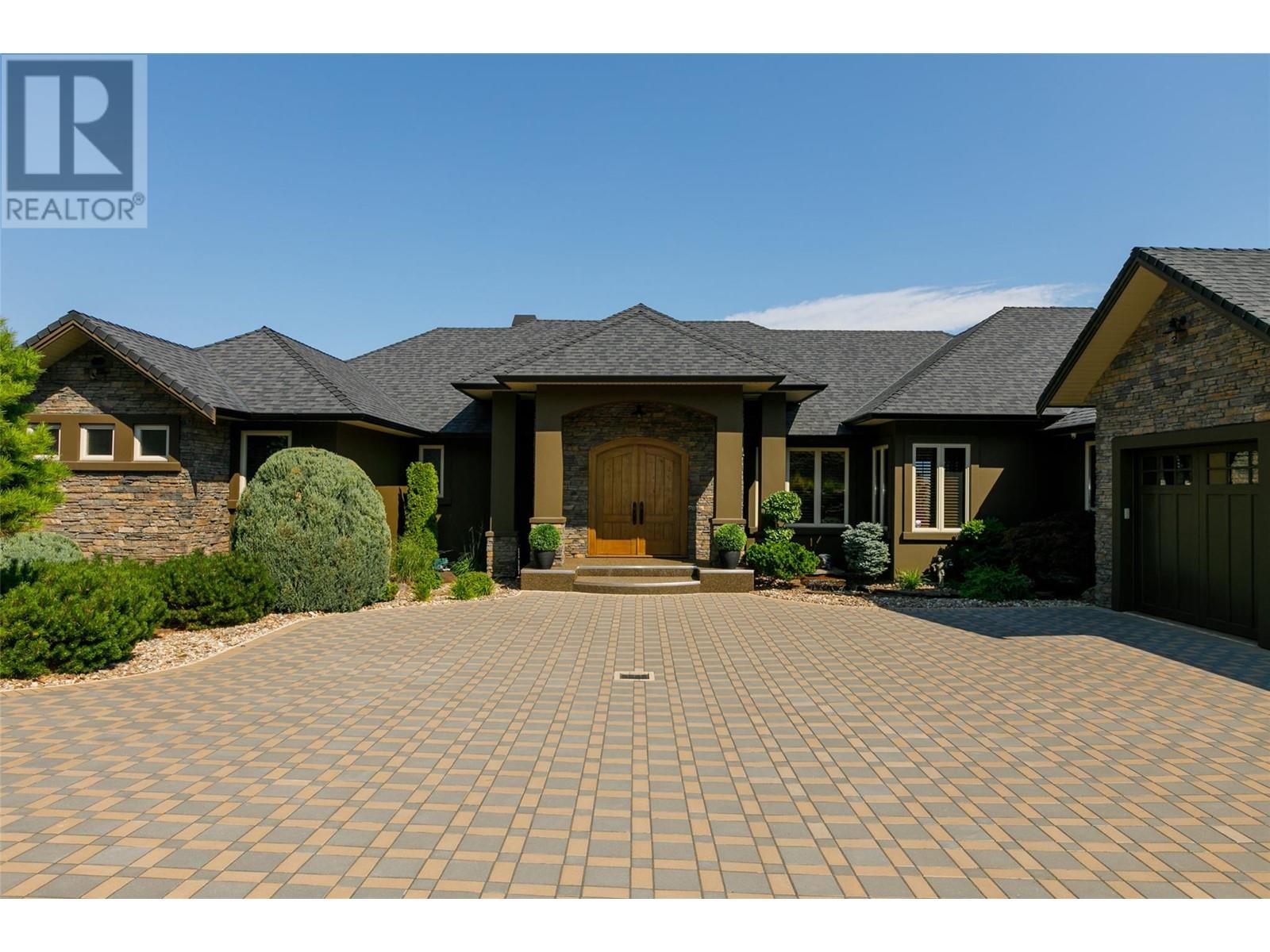 1528 Vineyard Drive, West Kelowna