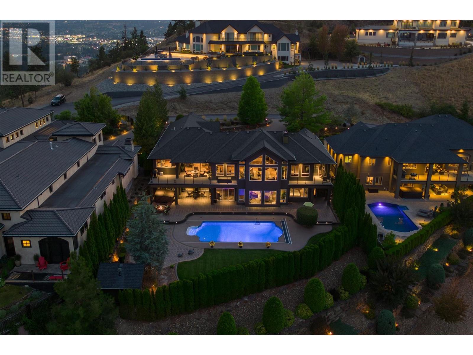 1528 Vineyard Drive, West Kelowna