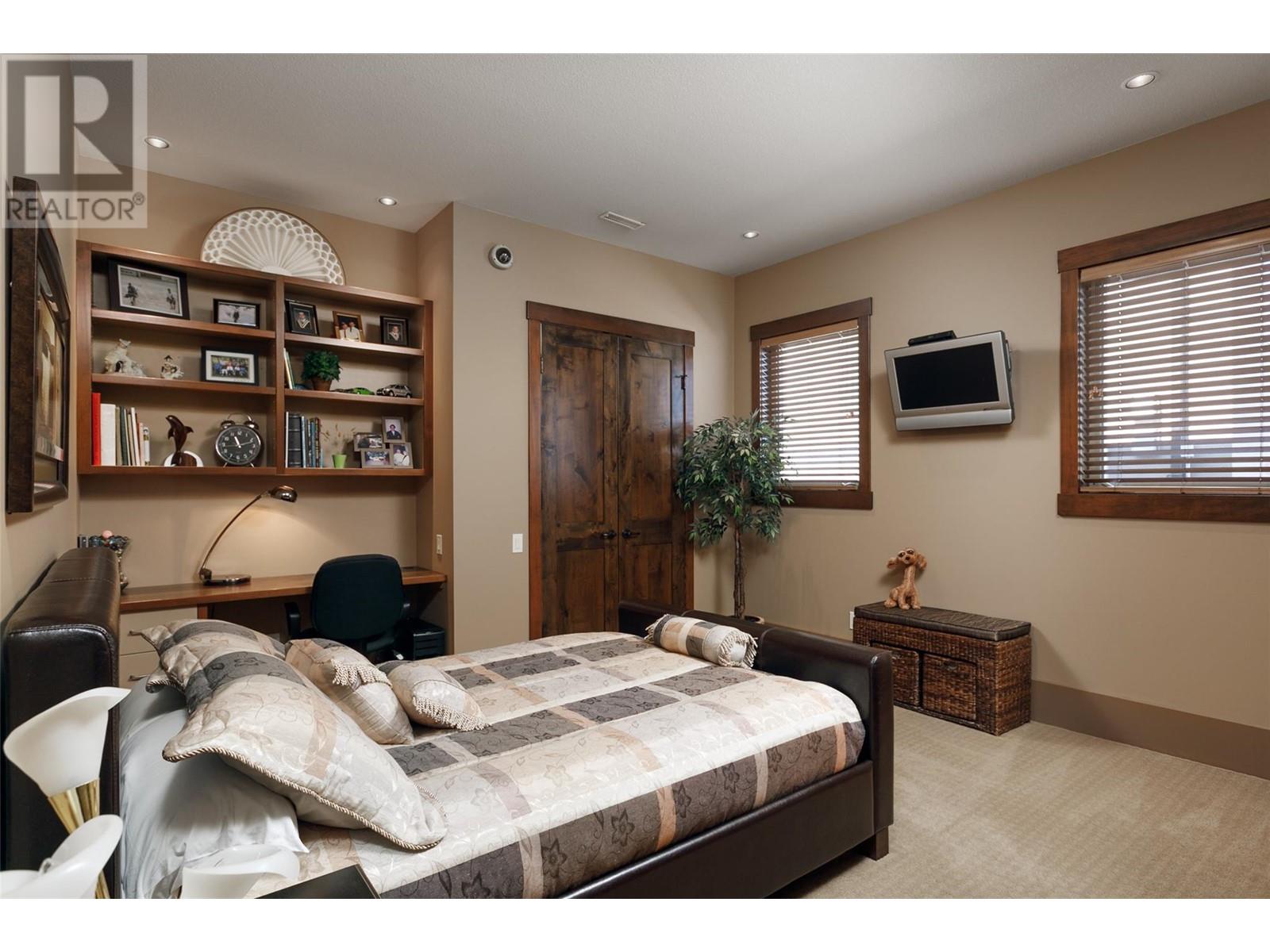 1528 Vineyard Drive, West Kelowna