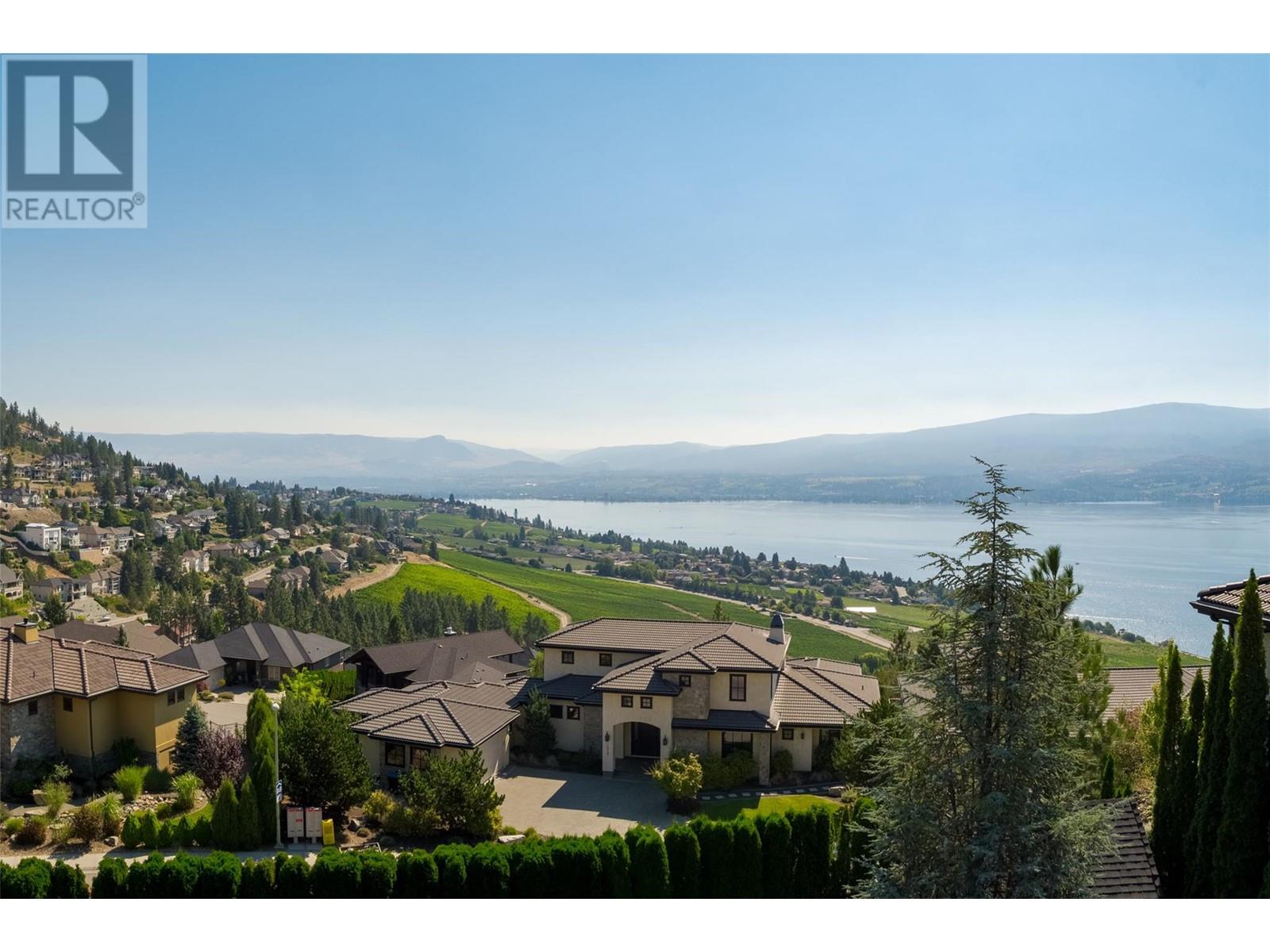 1528 Vineyard Drive, West Kelowna