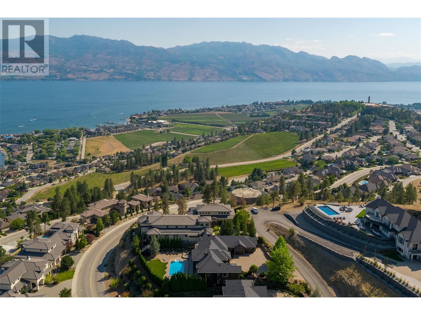 1528 Vineyard Drive, West Kelowna