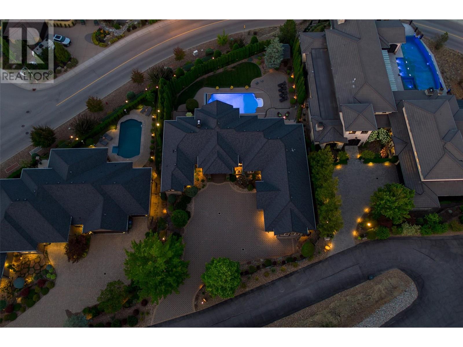 1528 Vineyard Drive, West Kelowna