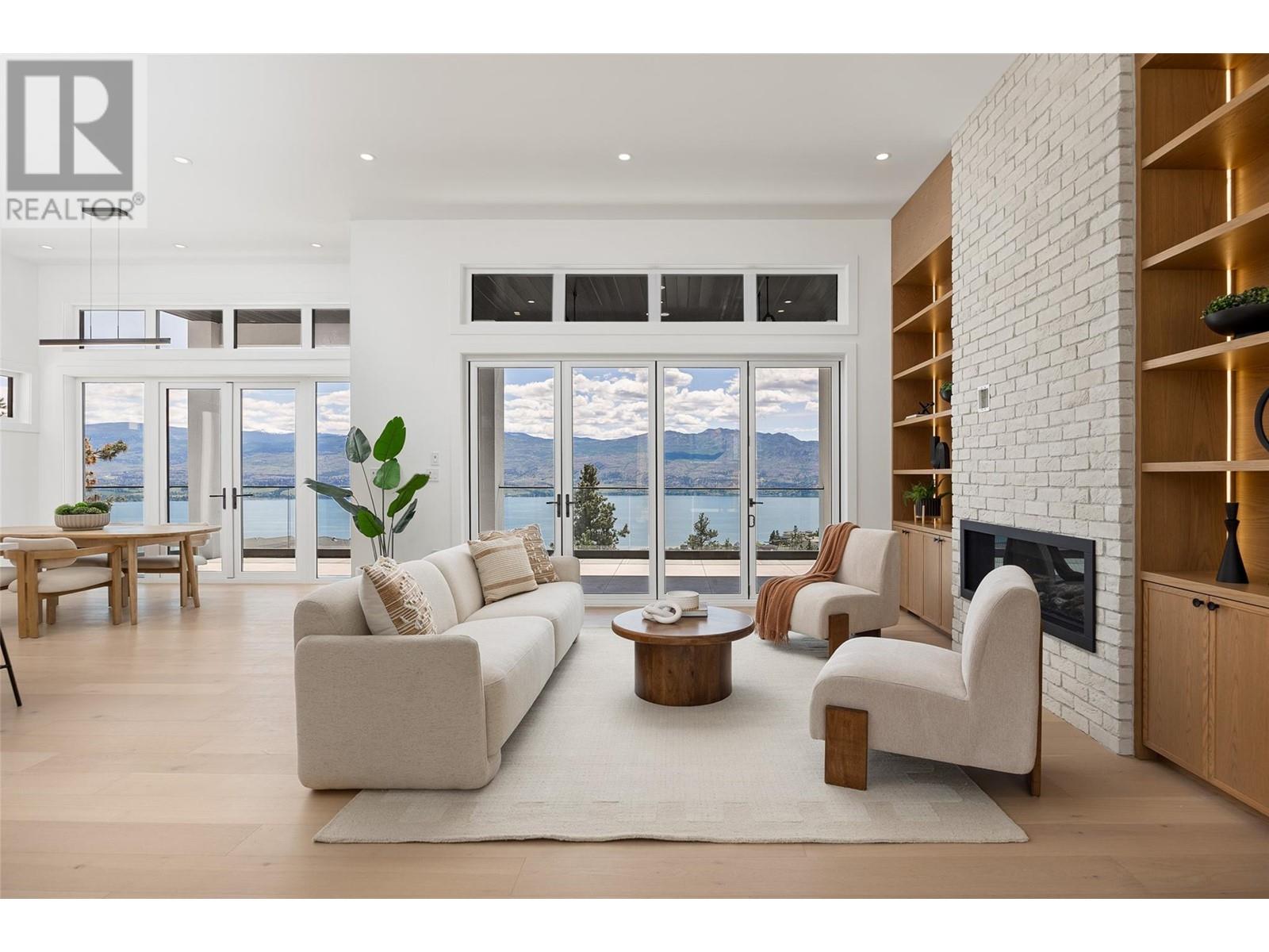  1435 Vineyard Drive, West Kelowna