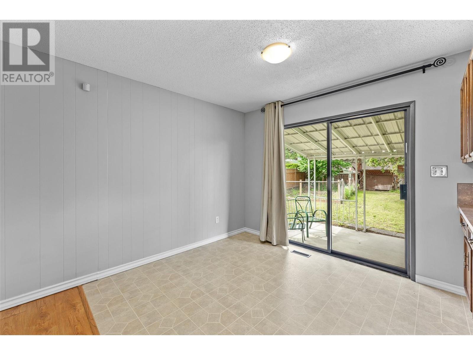  940 Dundee Road, Kelowna