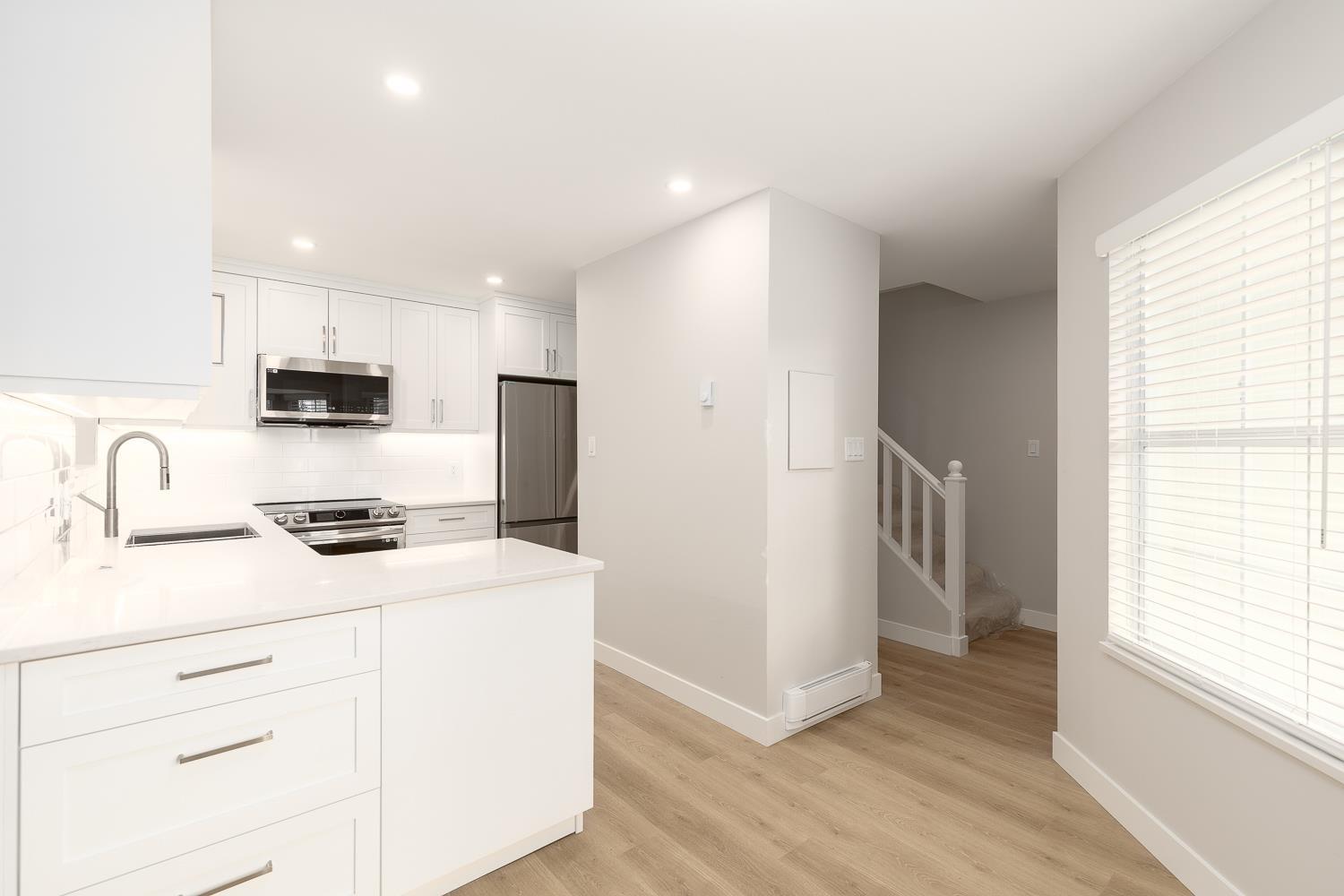 Photo 10 of 46 6537 138 Street, Surrey BC