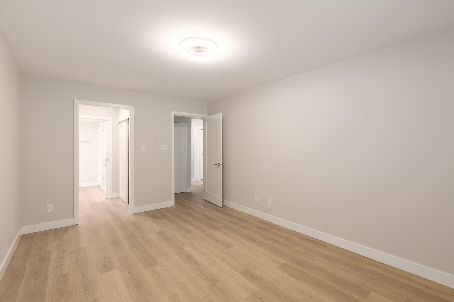Photo 15 of 46 6537 138 Street, Surrey BC