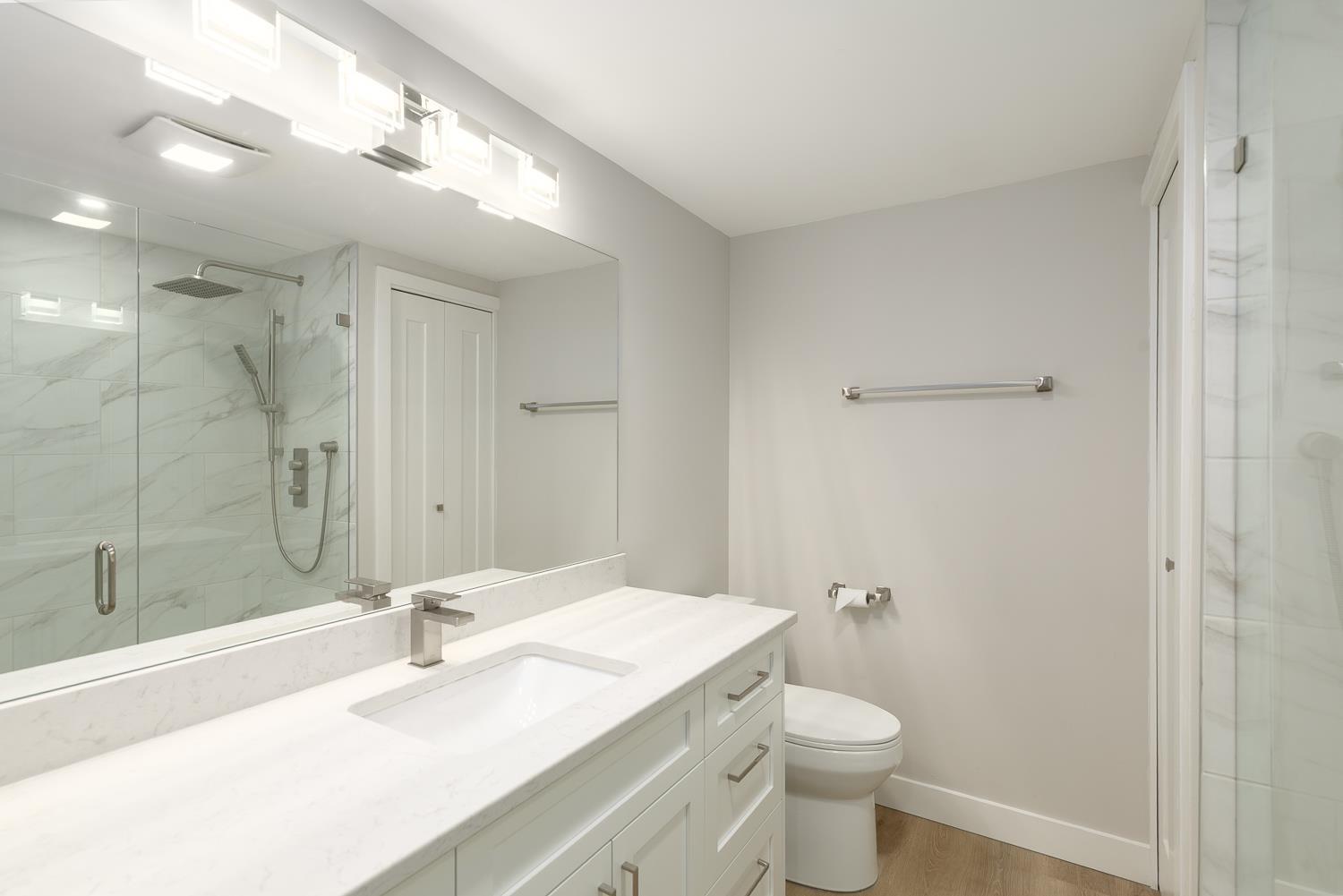 Photo 16 of 46 6537 138 Street, Surrey BC
