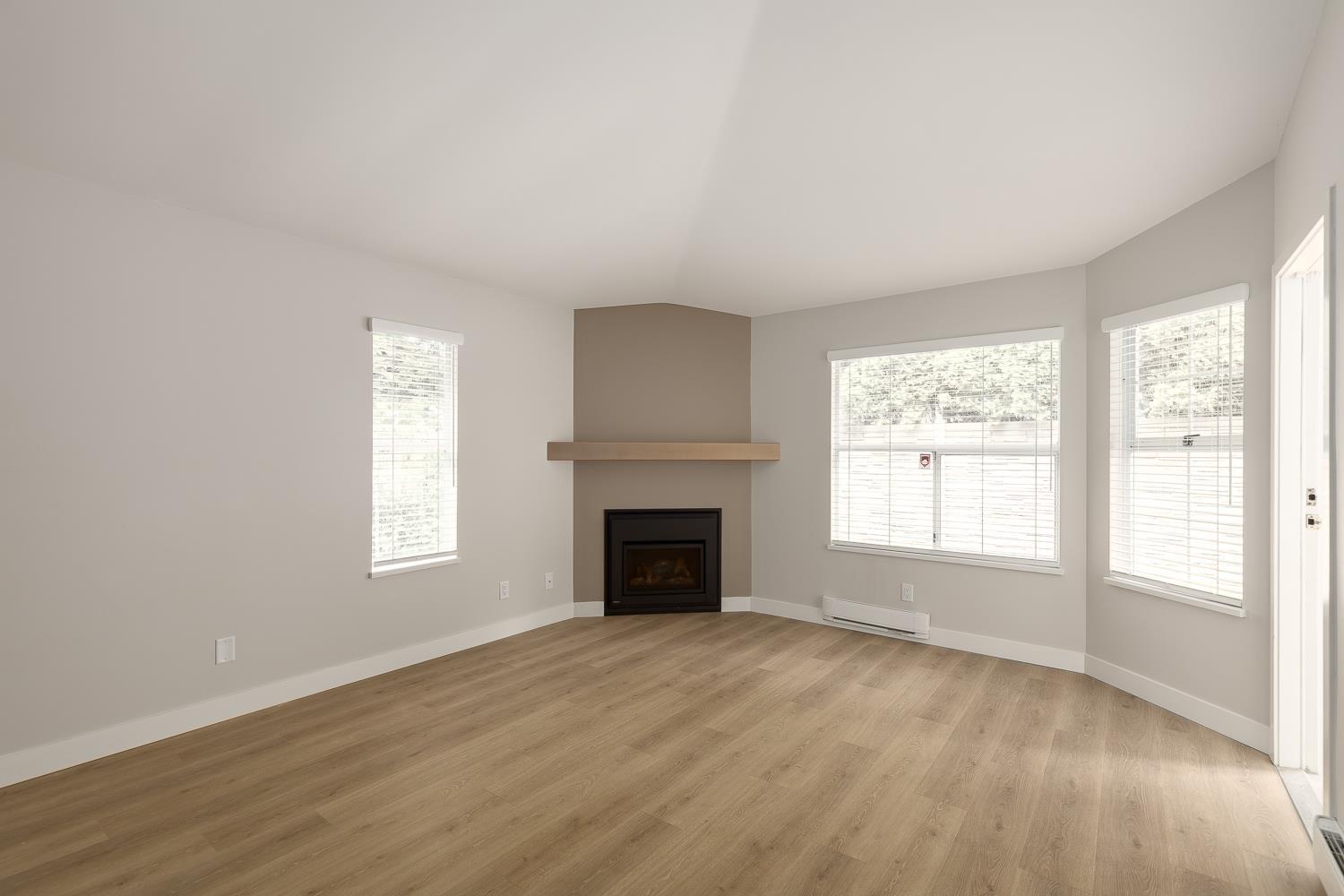 Photo 6 of 46 6537 138 Street, Surrey BC