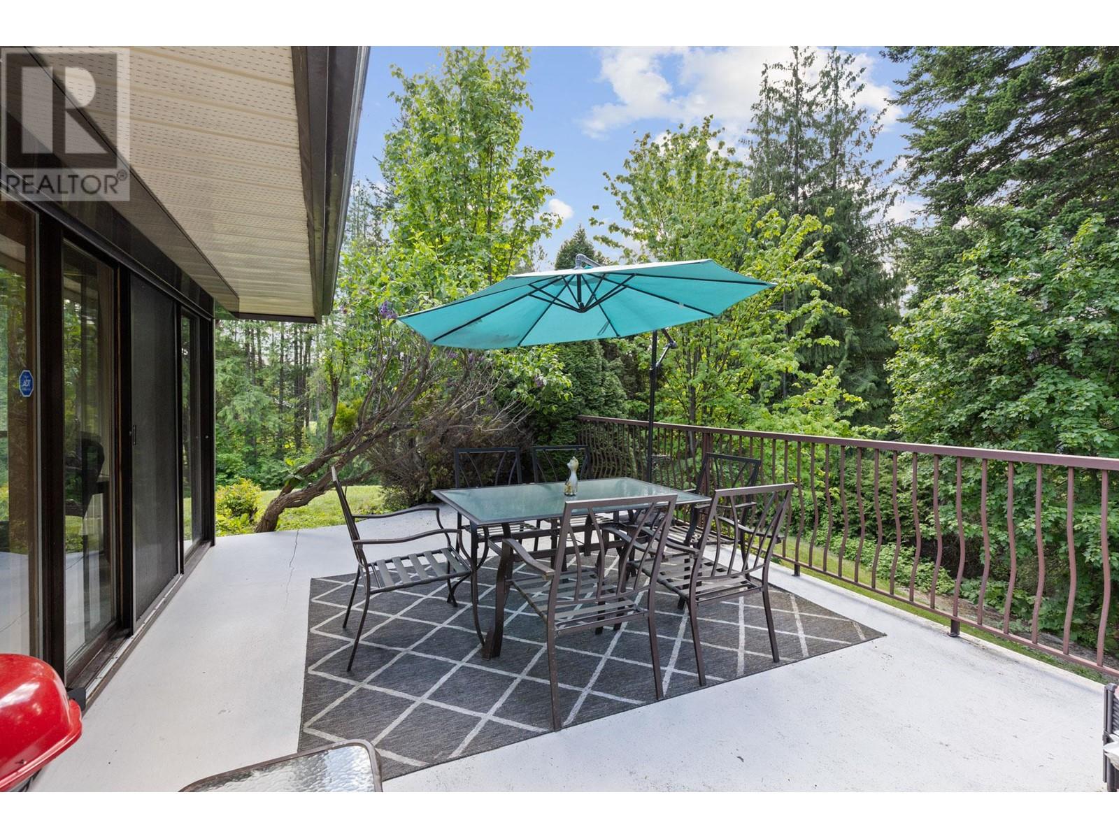  6210 50 Street Northeast, Salmon Arm