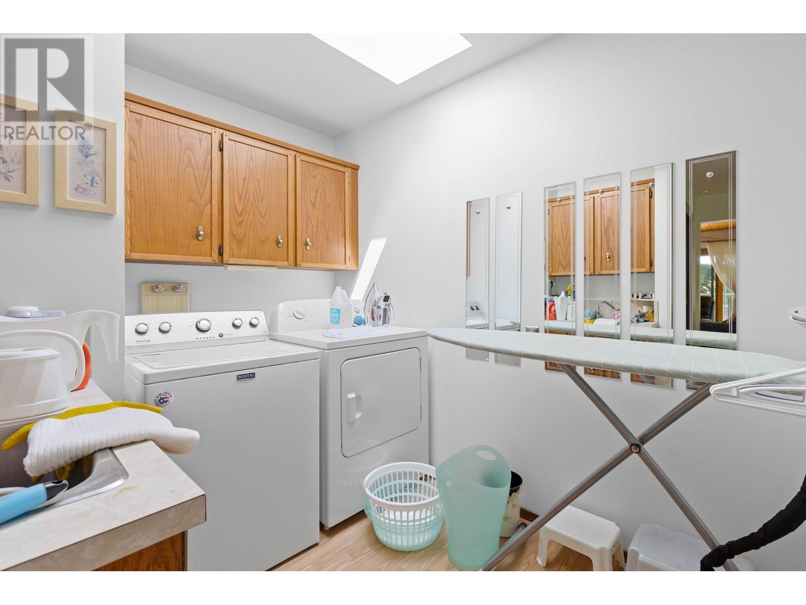  6210 50 Street Northeast, Salmon Arm
