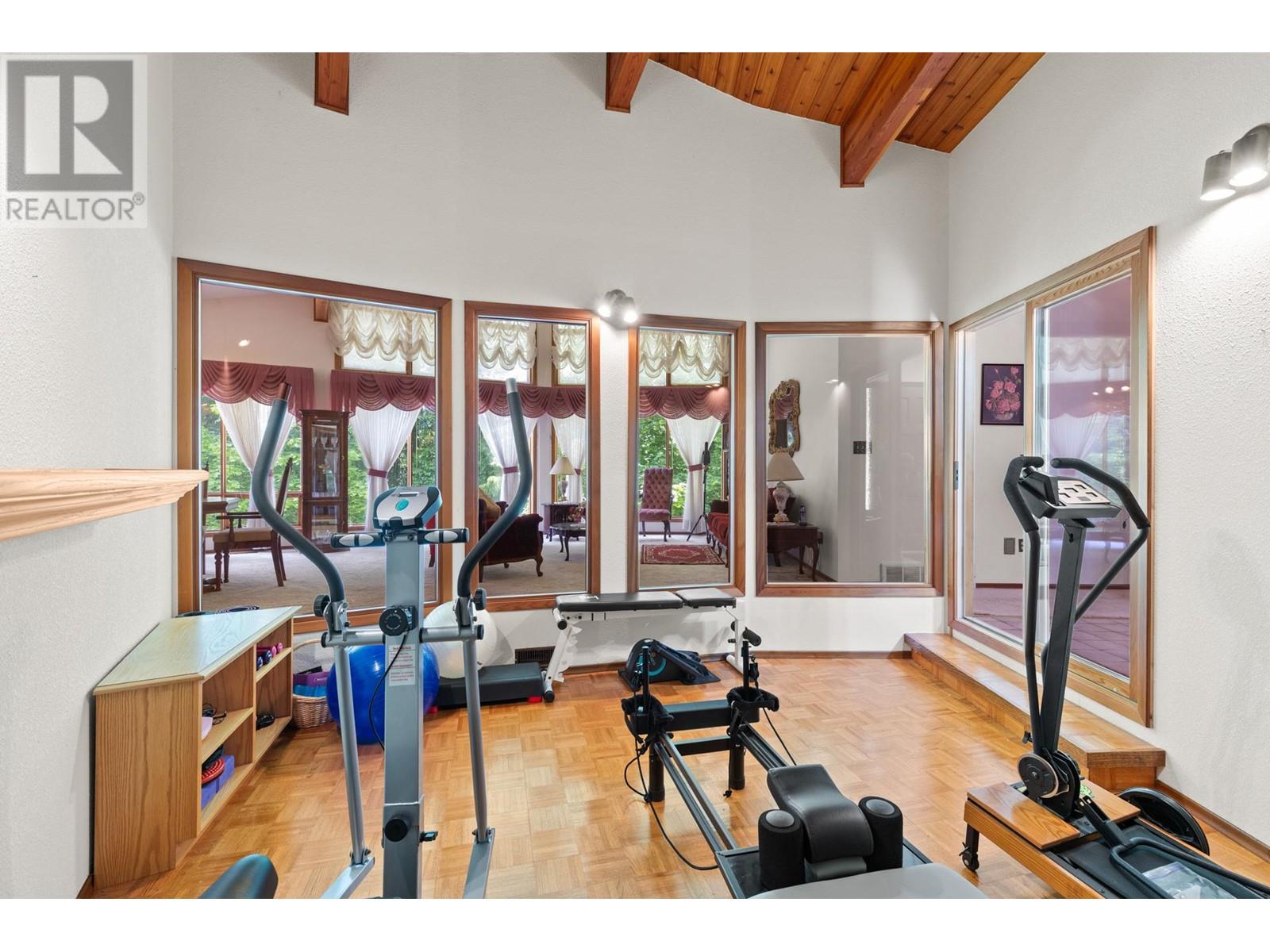  6210 50 Street Northeast, Salmon Arm
