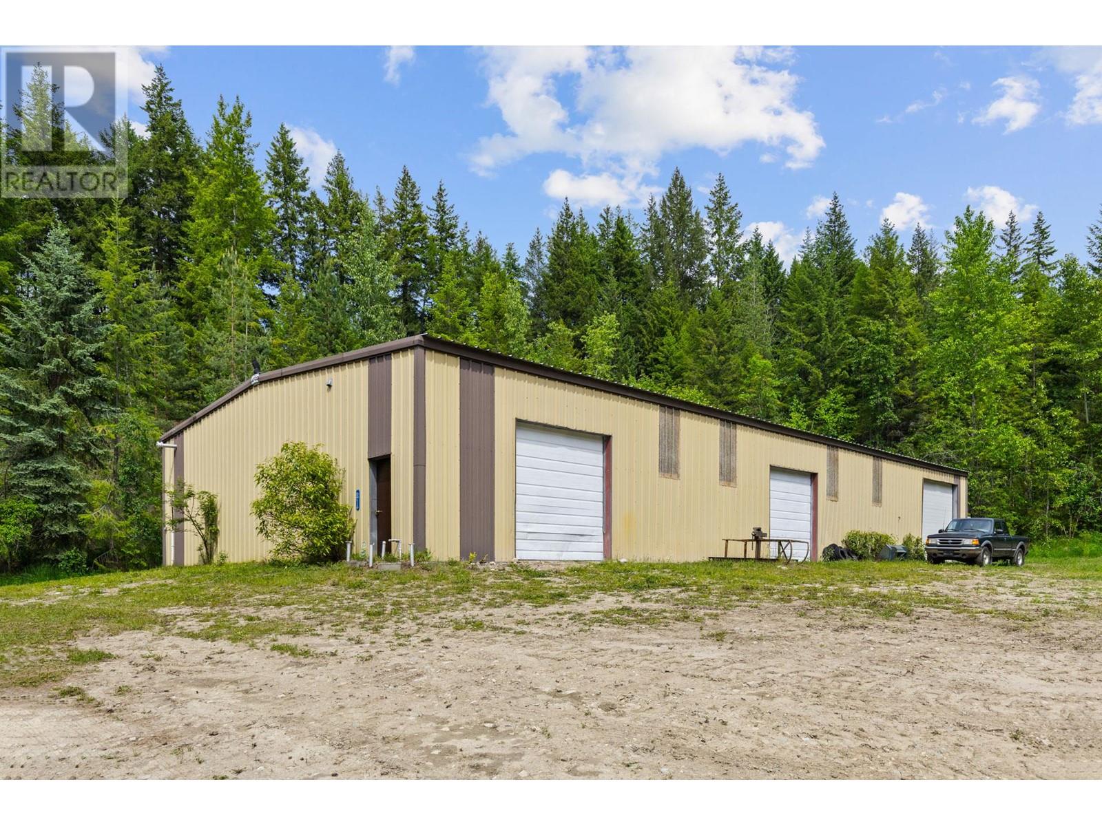  6210 50 Street Northeast, Salmon Arm