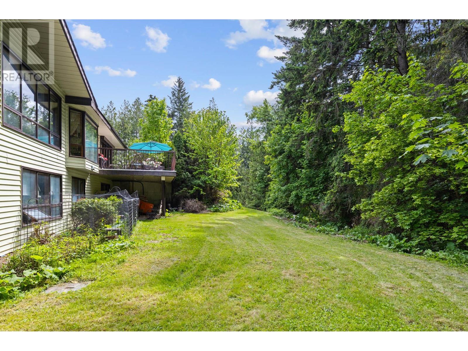  6210 50 Street Northeast, Salmon Arm