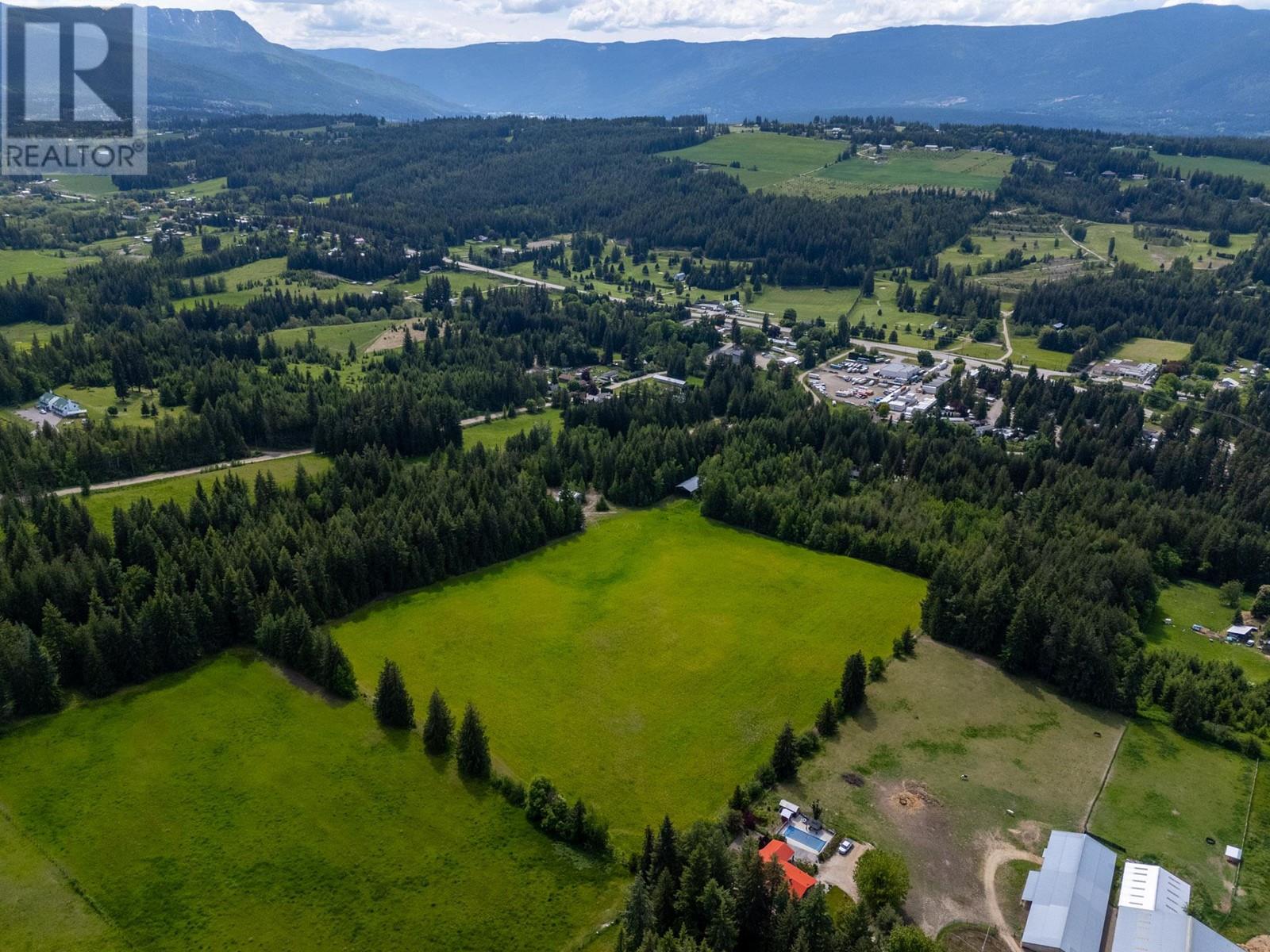  6210 50 Street Northeast, Salmon Arm
