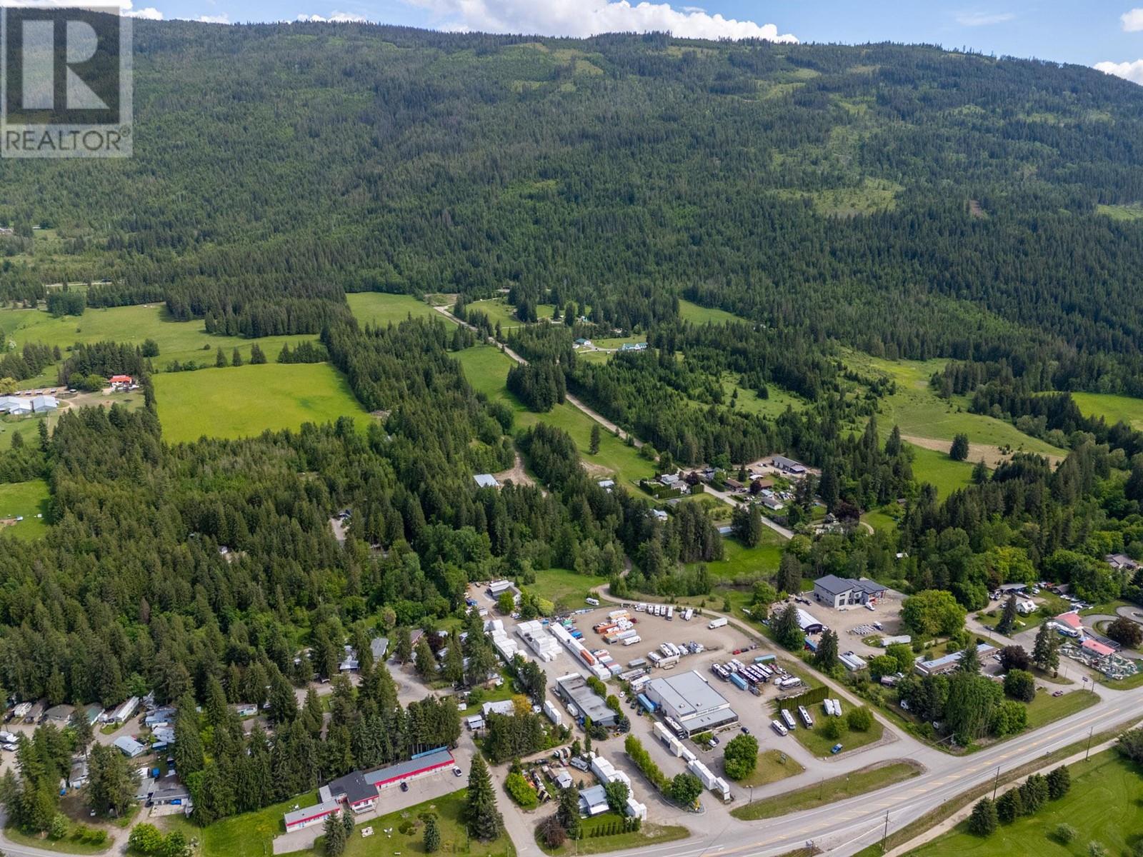  6210 50 Street Northeast, Salmon Arm