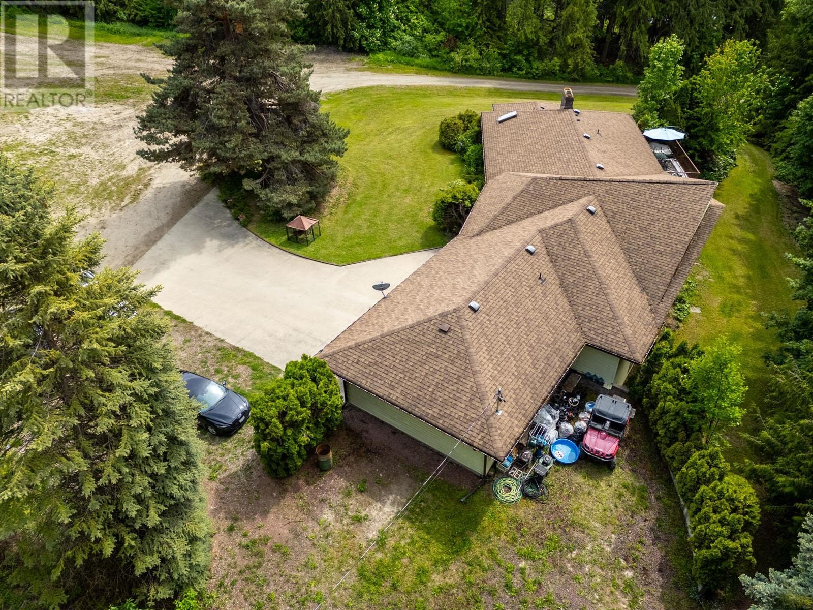  6210 50 Street Northeast, Salmon Arm