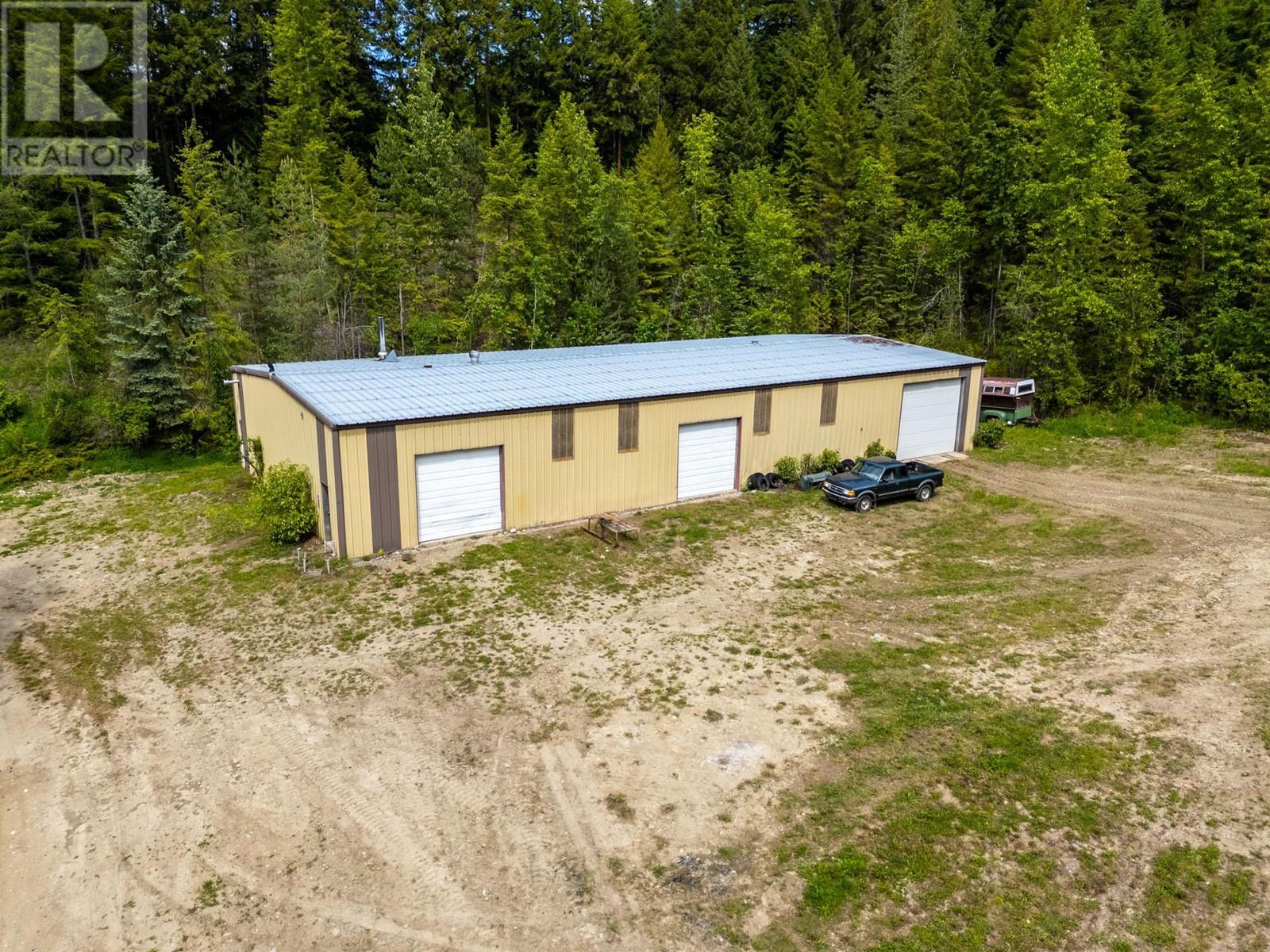  6210 50 Street Northeast, Salmon Arm