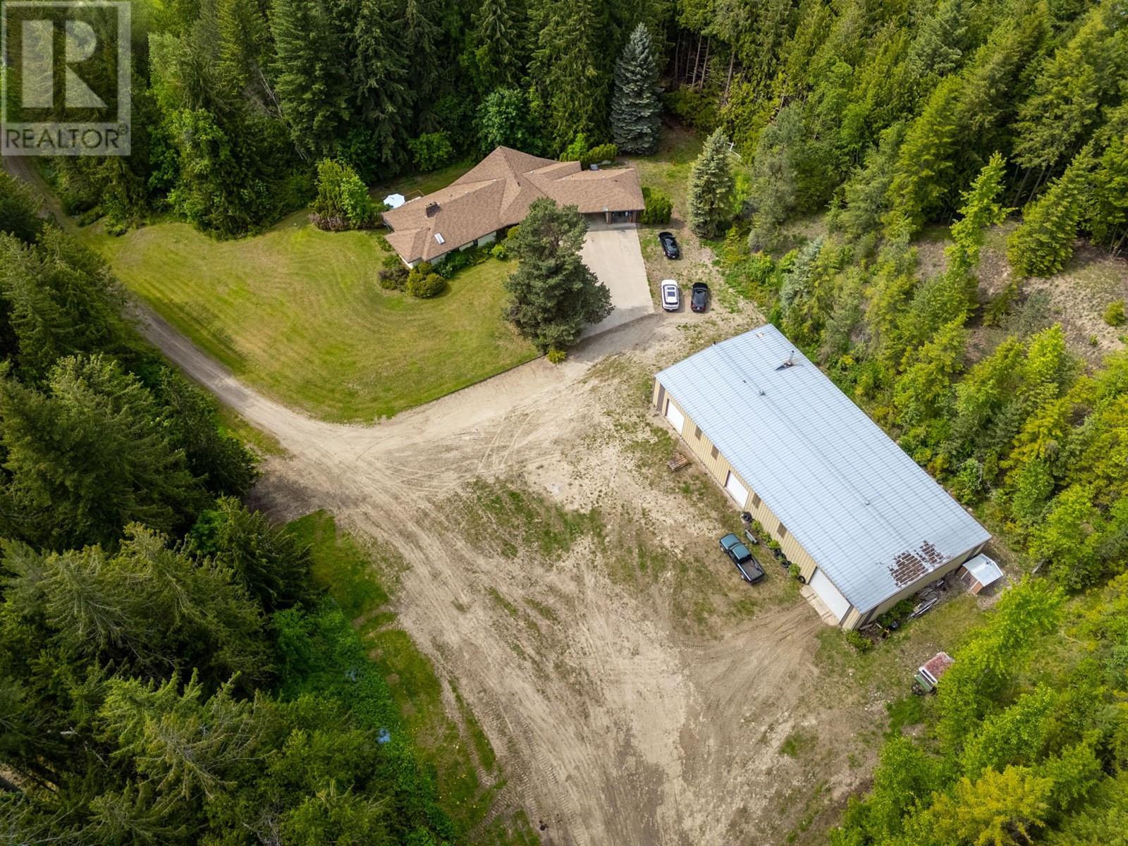  6210 50 Street Northeast, Salmon Arm