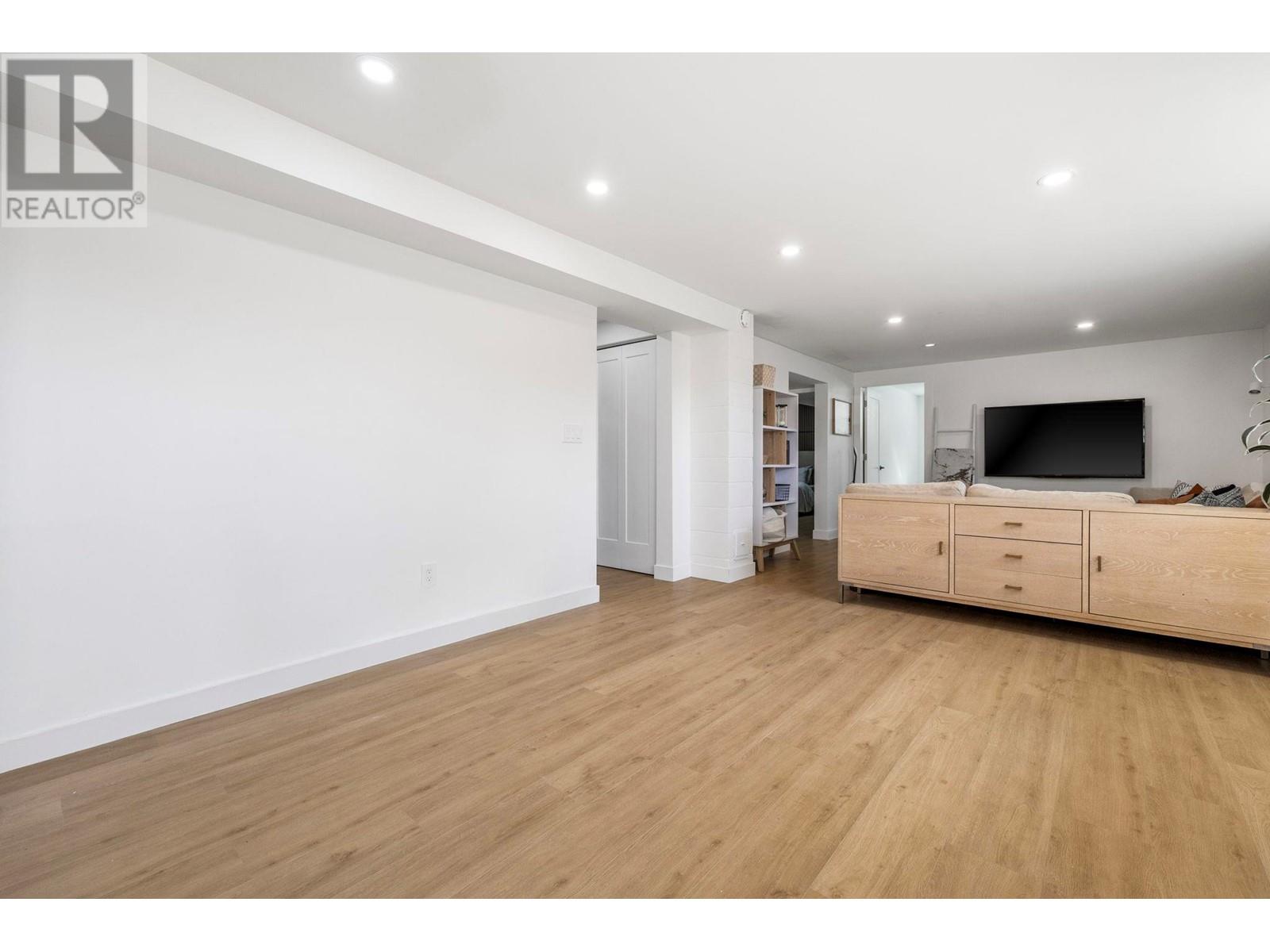 1224 LAWSON AVENUE - Image 33