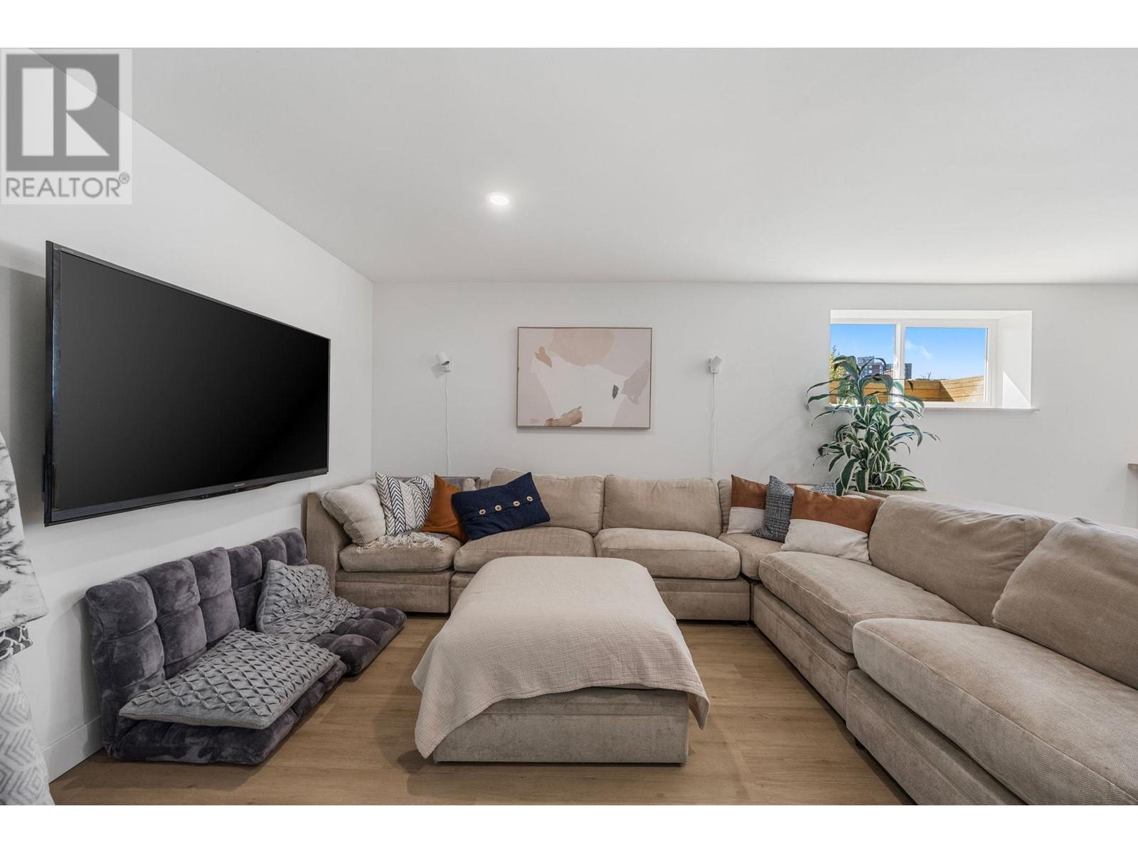 1224 LAWSON AVENUE - Image 37