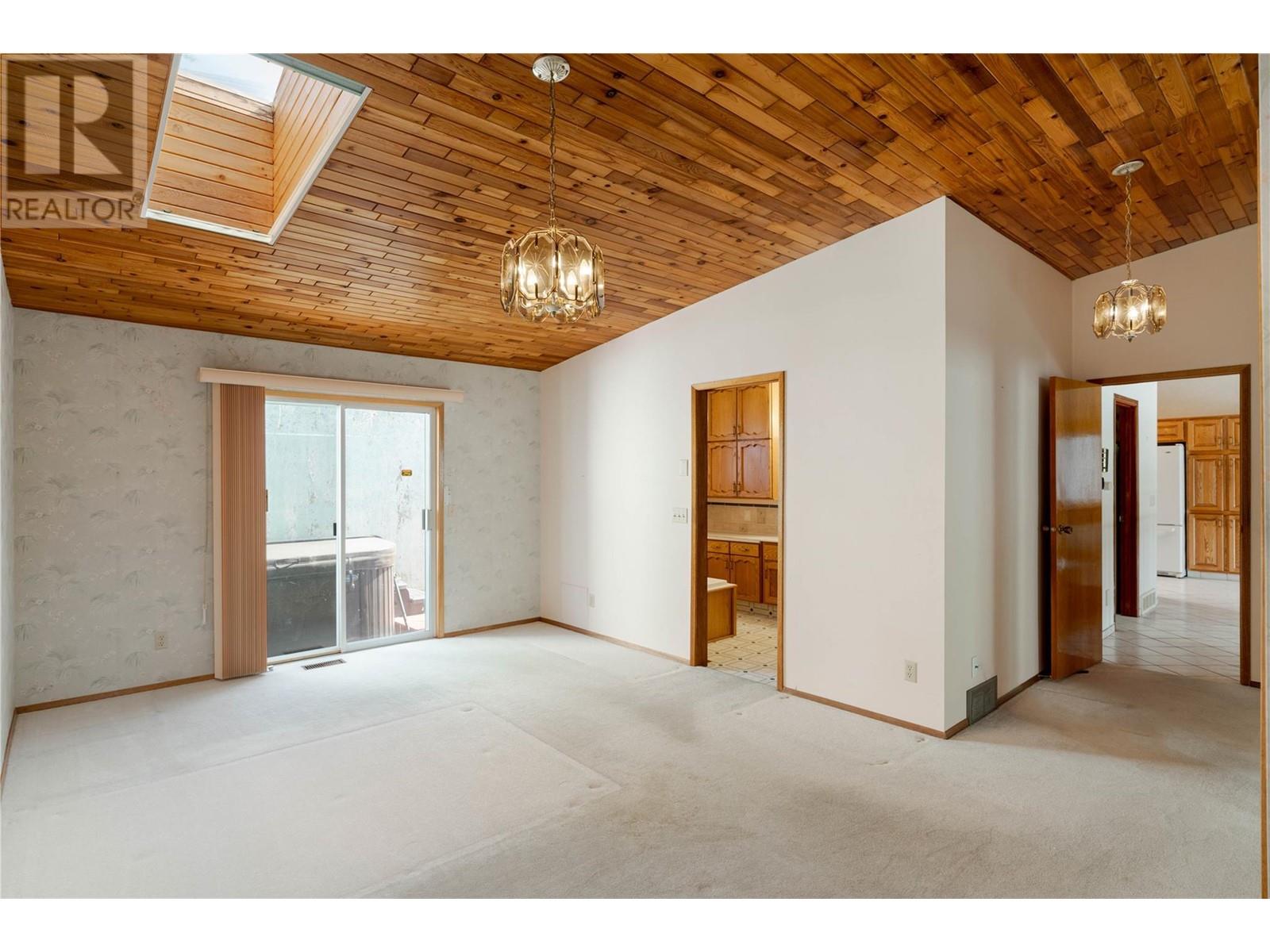  11551 Okanagan Centre Road West, Lake Country
