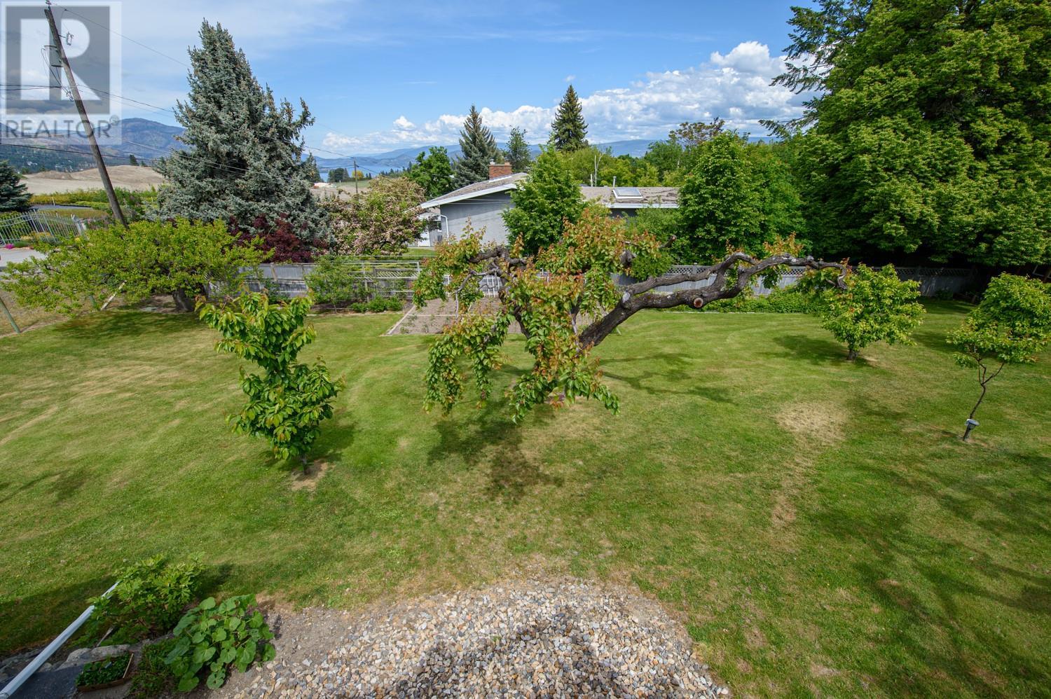  2475 Hayman Road, West Kelowna