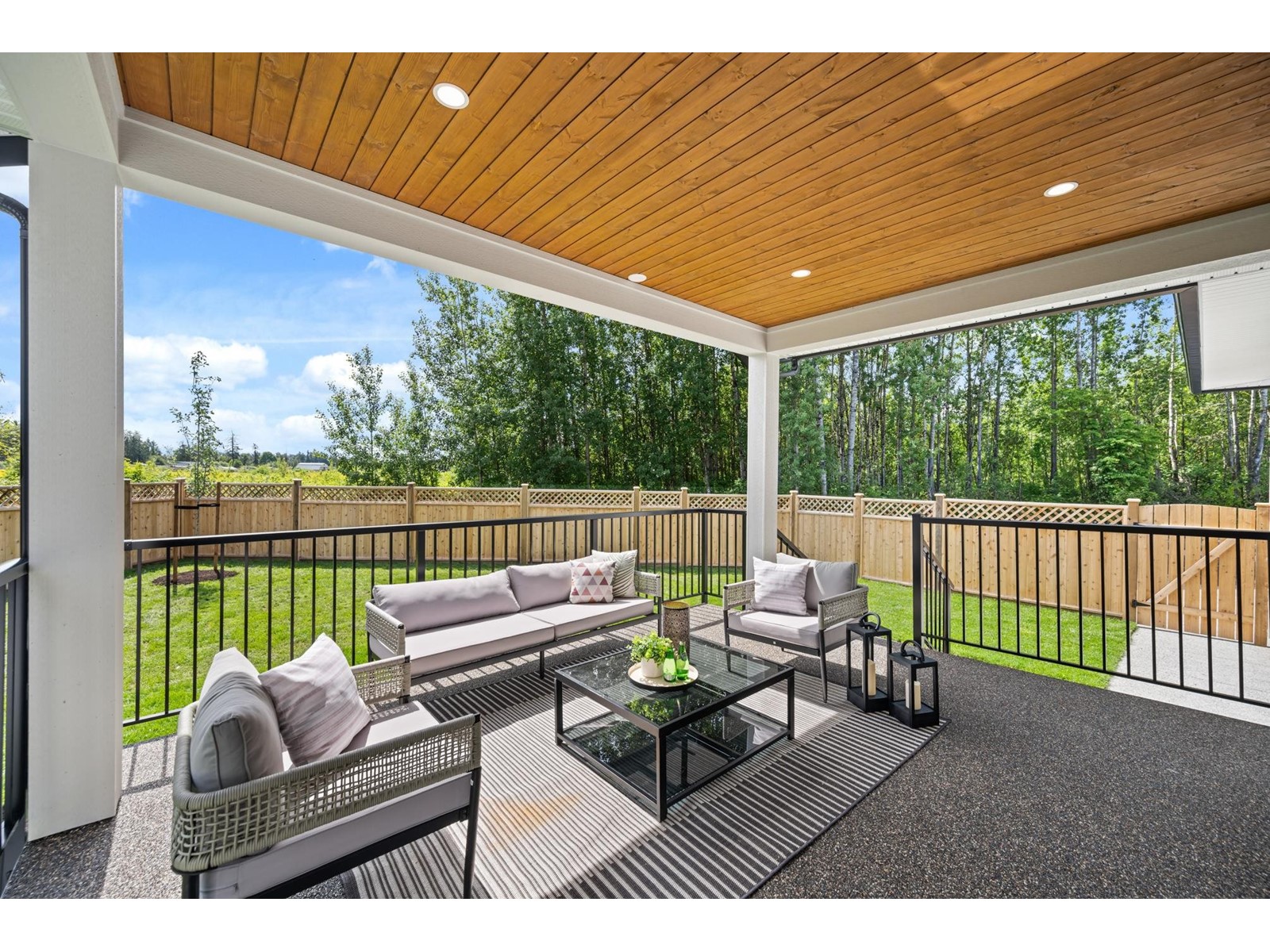 Photo 38 of 22186 44 Avenue, Langley BC