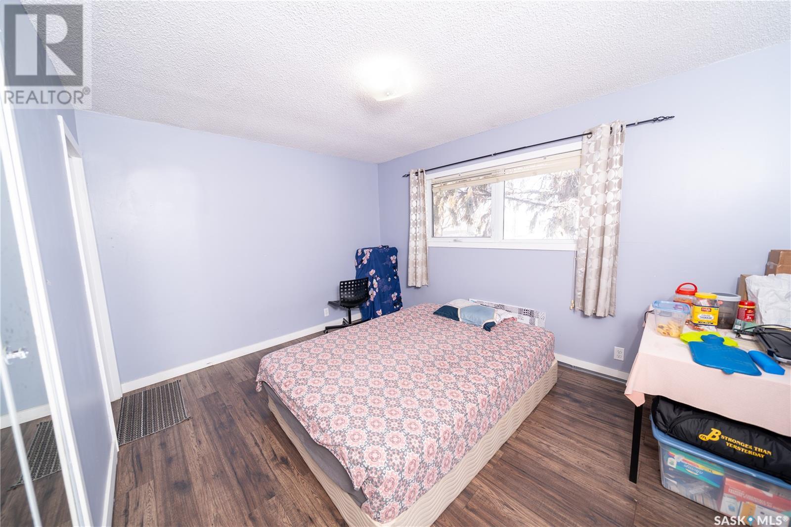Photo 12 of 1405 Macpherson Avenue, Regina SK