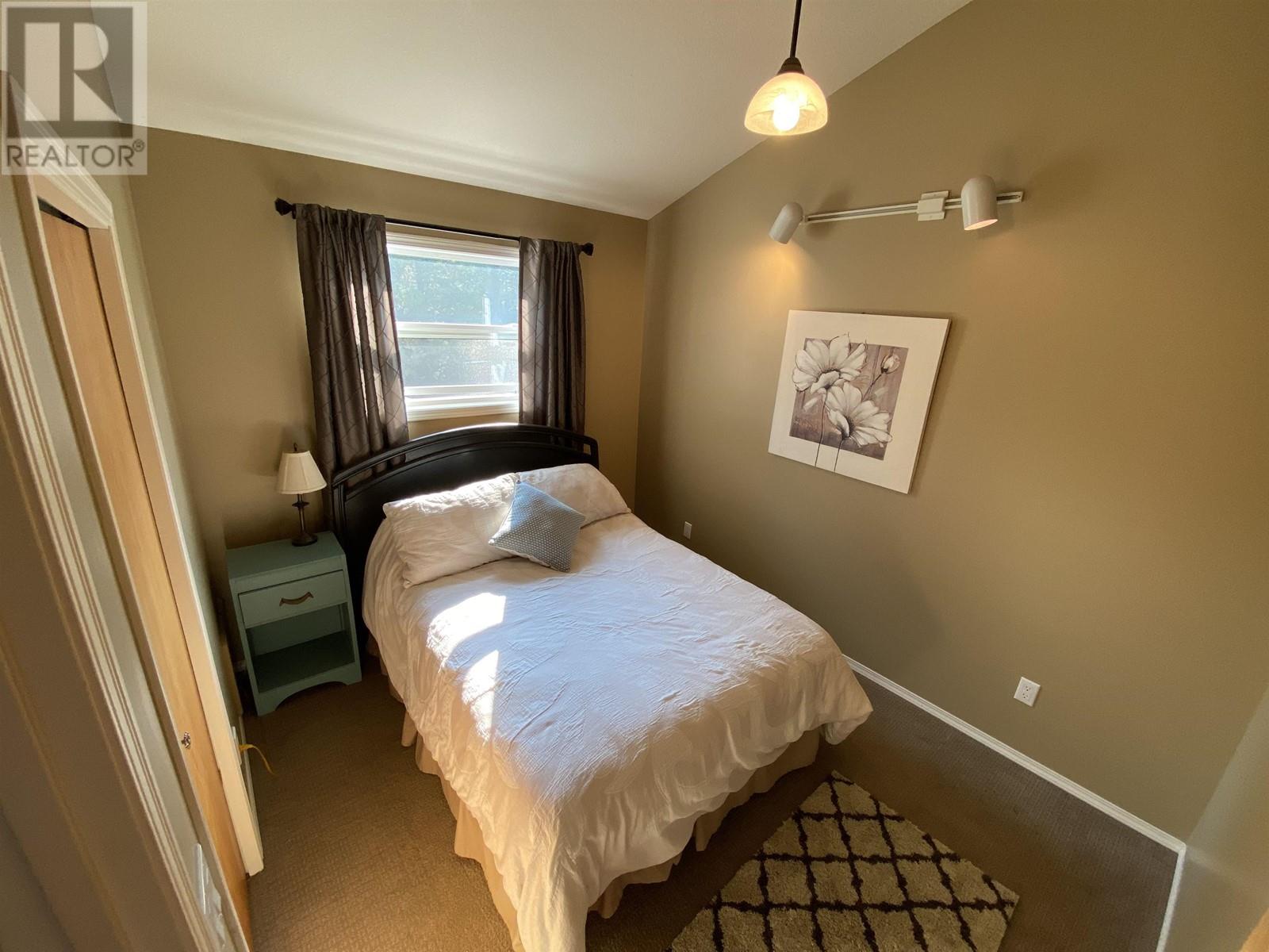 1500 ASH STREET, Valemount
