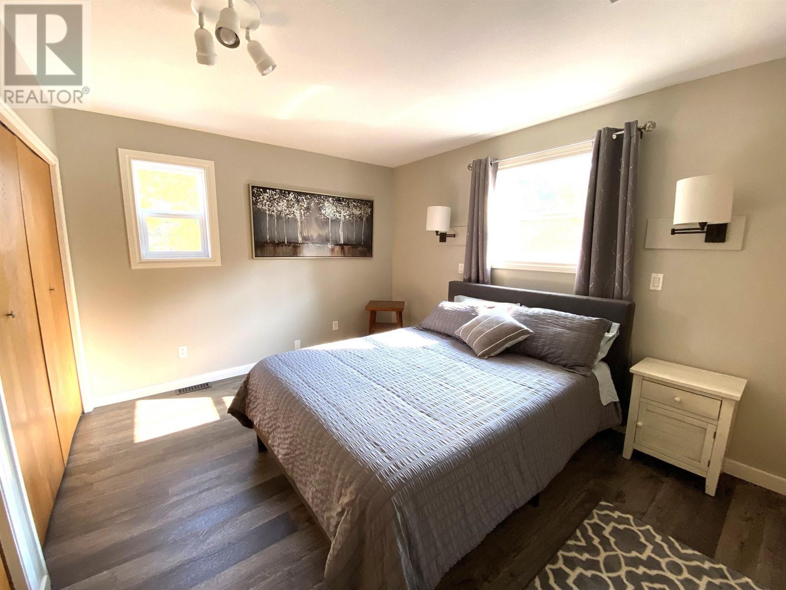 1500 ASH STREET, Valemount