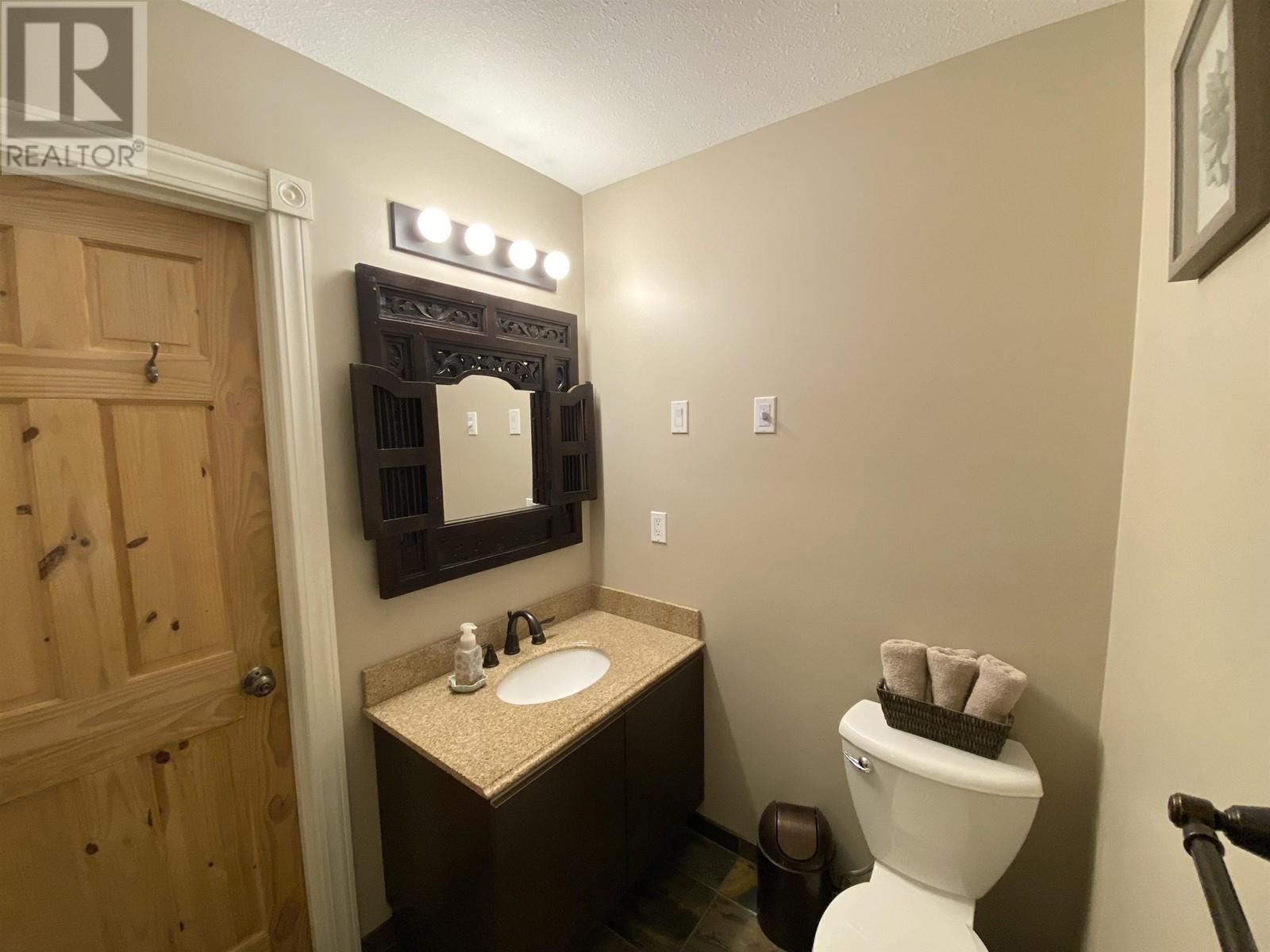 1500 ASH STREET, Valemount