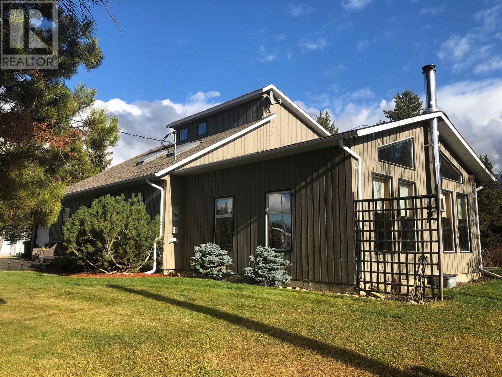 1500 ASH STREET, Valemount