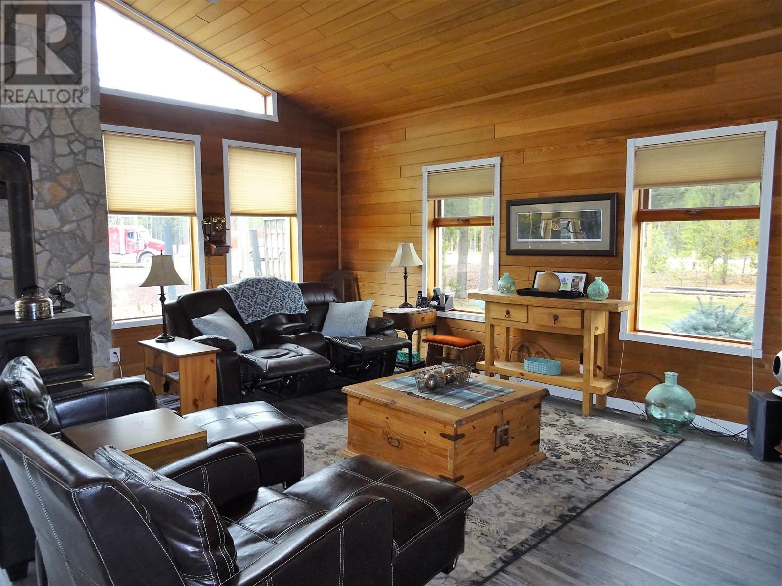 1500 ASH STREET, Valemount