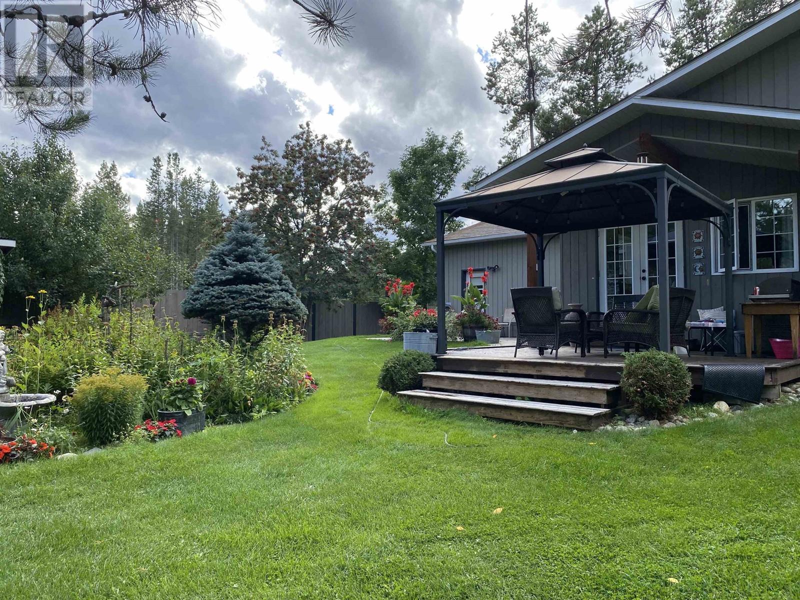 1500 ASH STREET, Valemount
