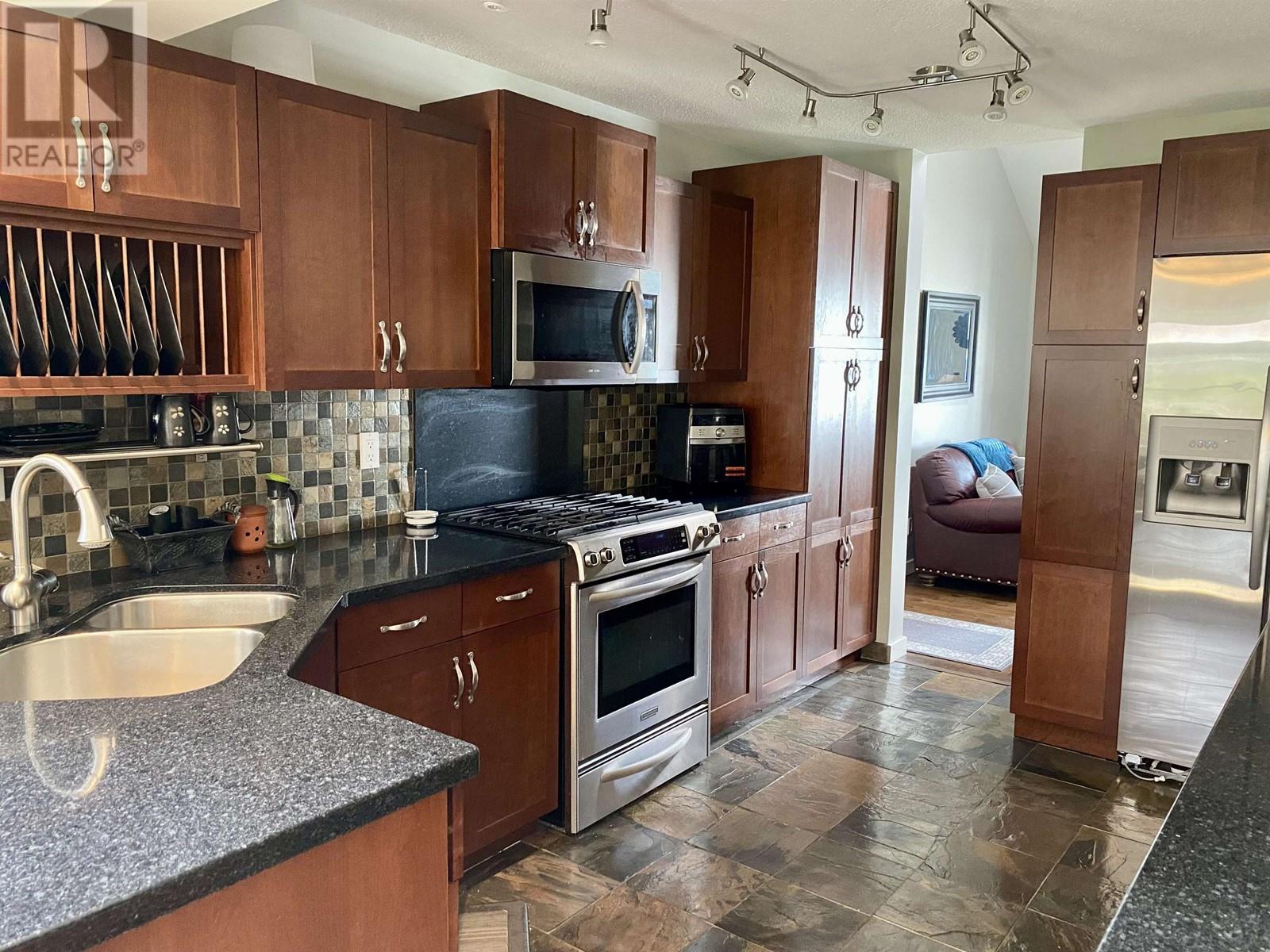 1500 ASH STREET, Valemount
