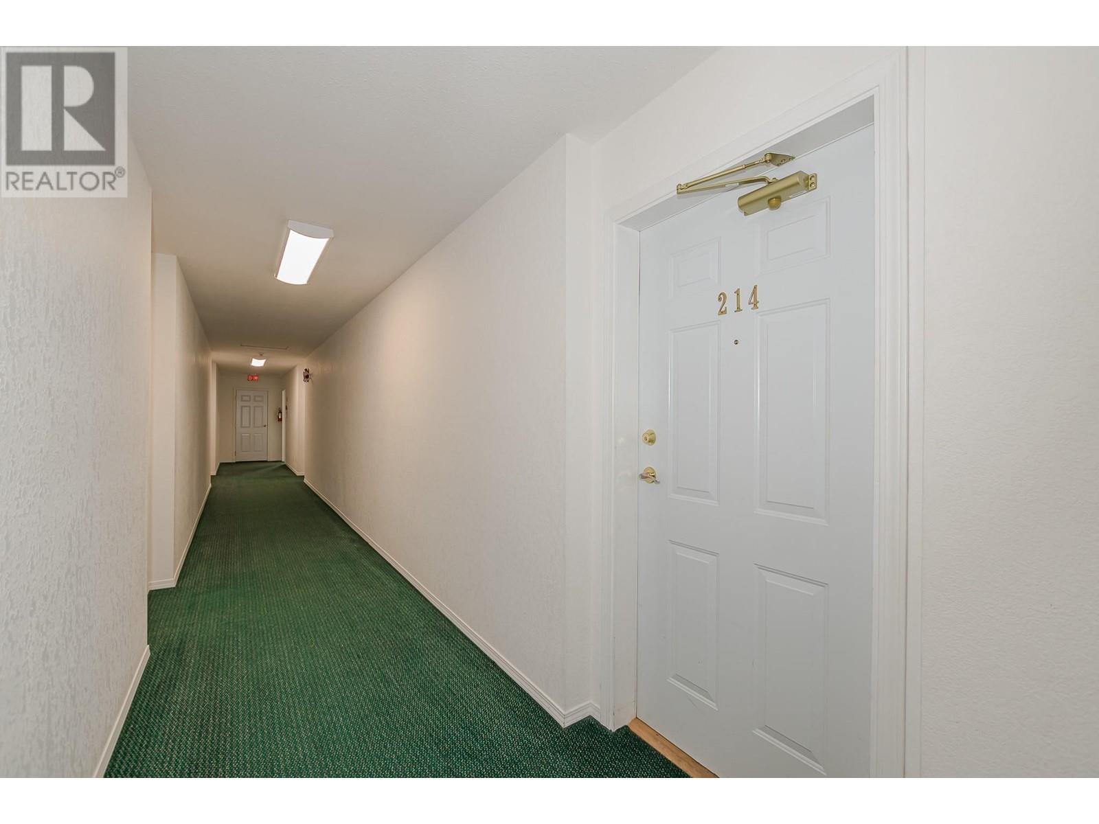214 211 Kildonan Avenue, Enderby