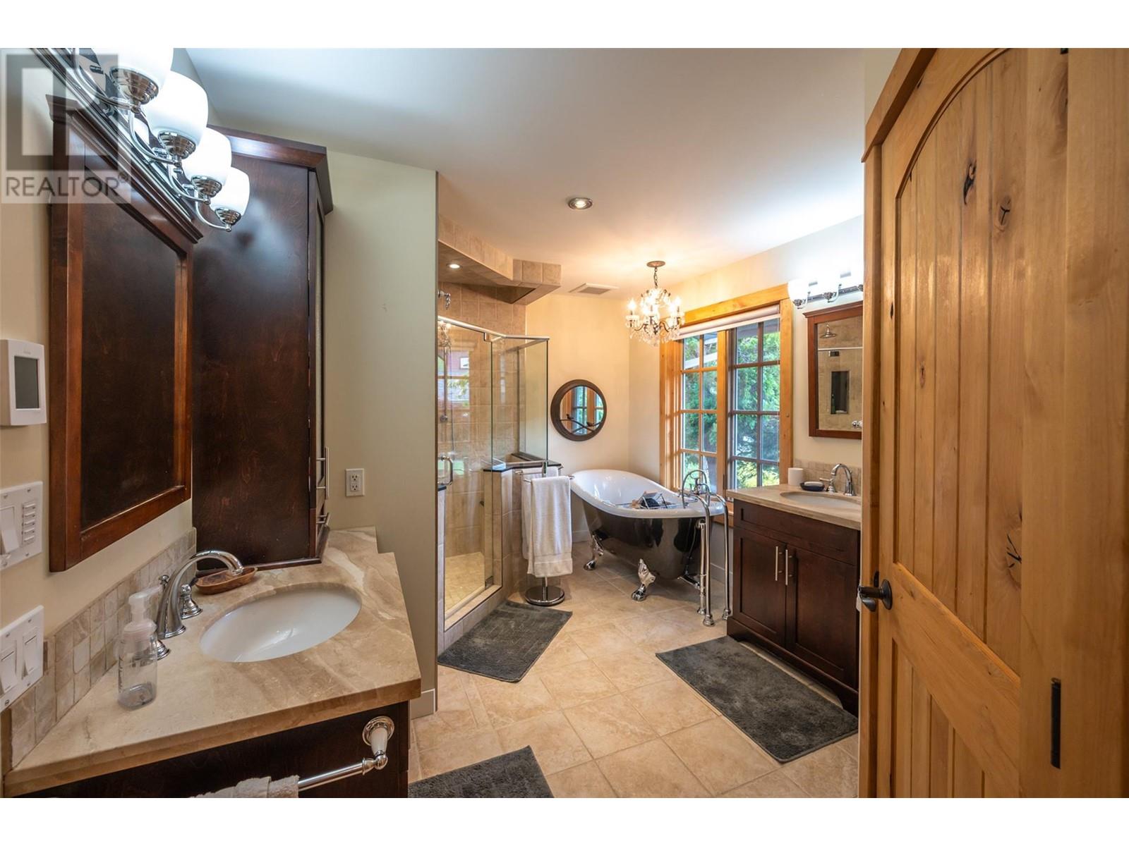  2839 Arawana Place, Naramata