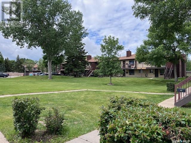 Photo 2 of 204 A 1350 Gordon Road, Moose Jaw SK