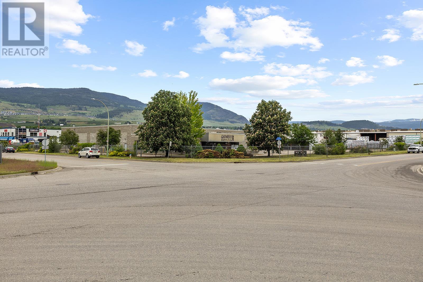 2605 Acland Road, Kelowna