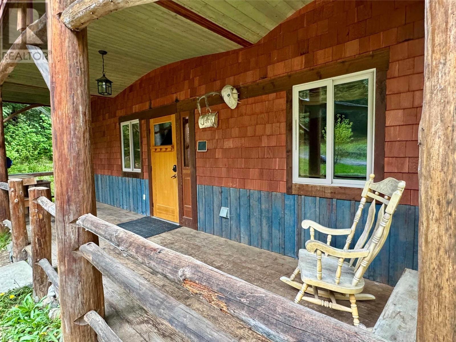 Photo 4 of 6610 6 Highway, Ymir BC