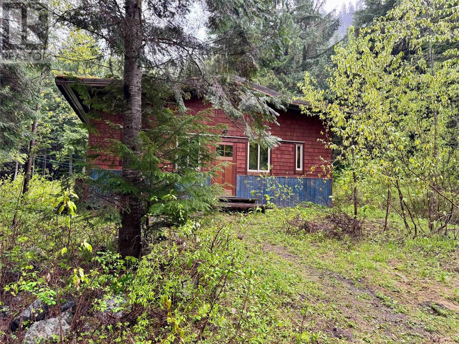 Photo 6 of 6610 6 Highway, Ymir BC