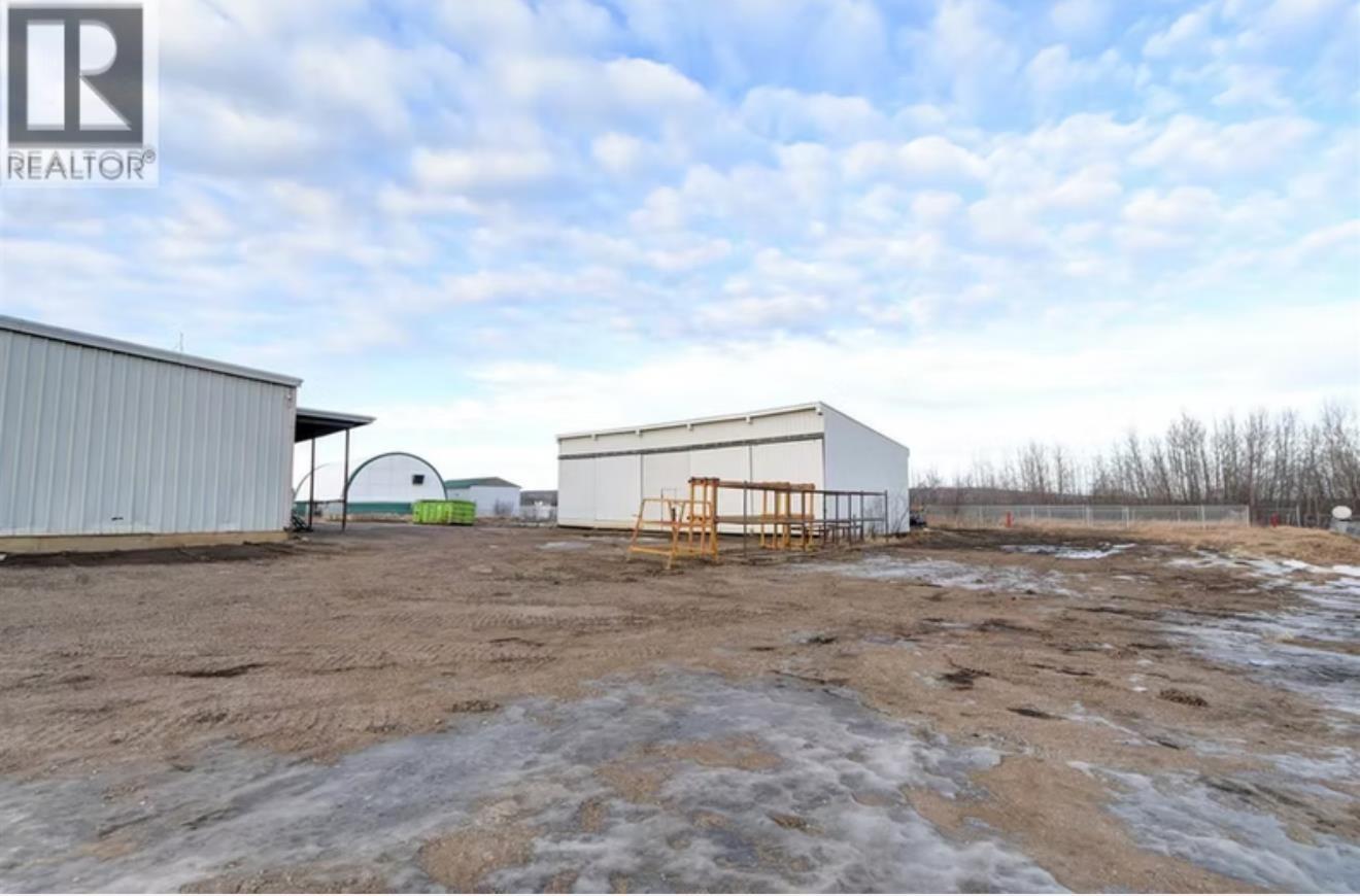 Photo 5 of 10344 Clairmont Frontage Road, Fort St John BC
