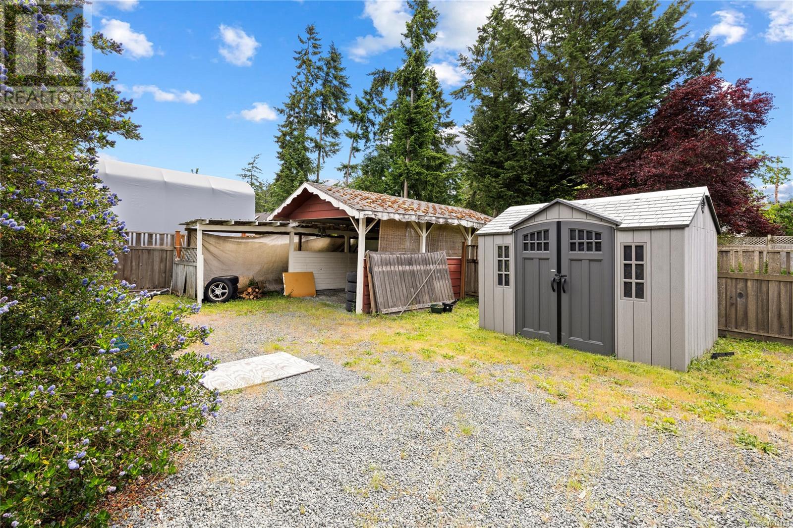 174 Stanford Ave E, Parksville real estate listing 1001173