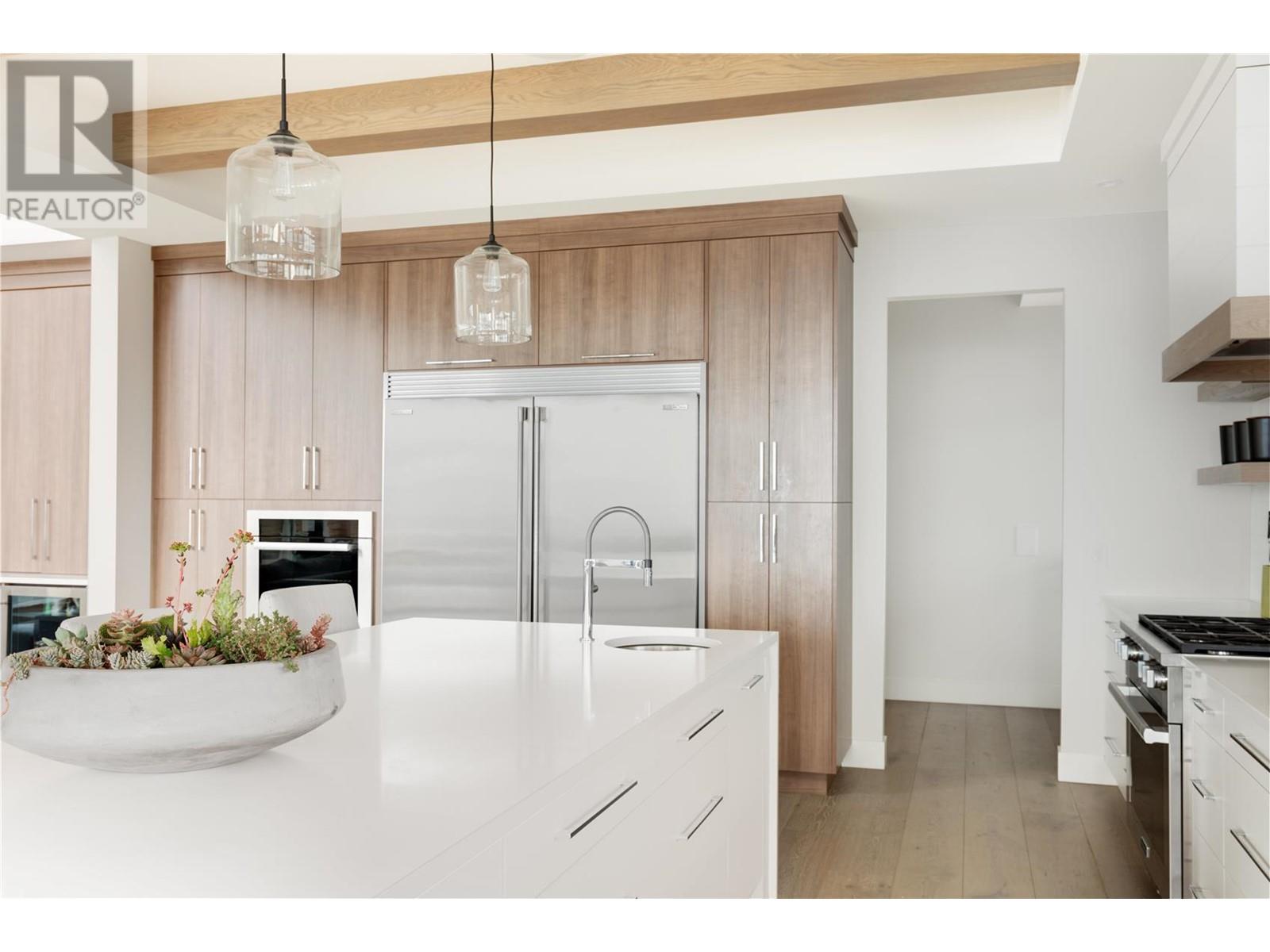 1372 Mine Hill Drive, Kelowna