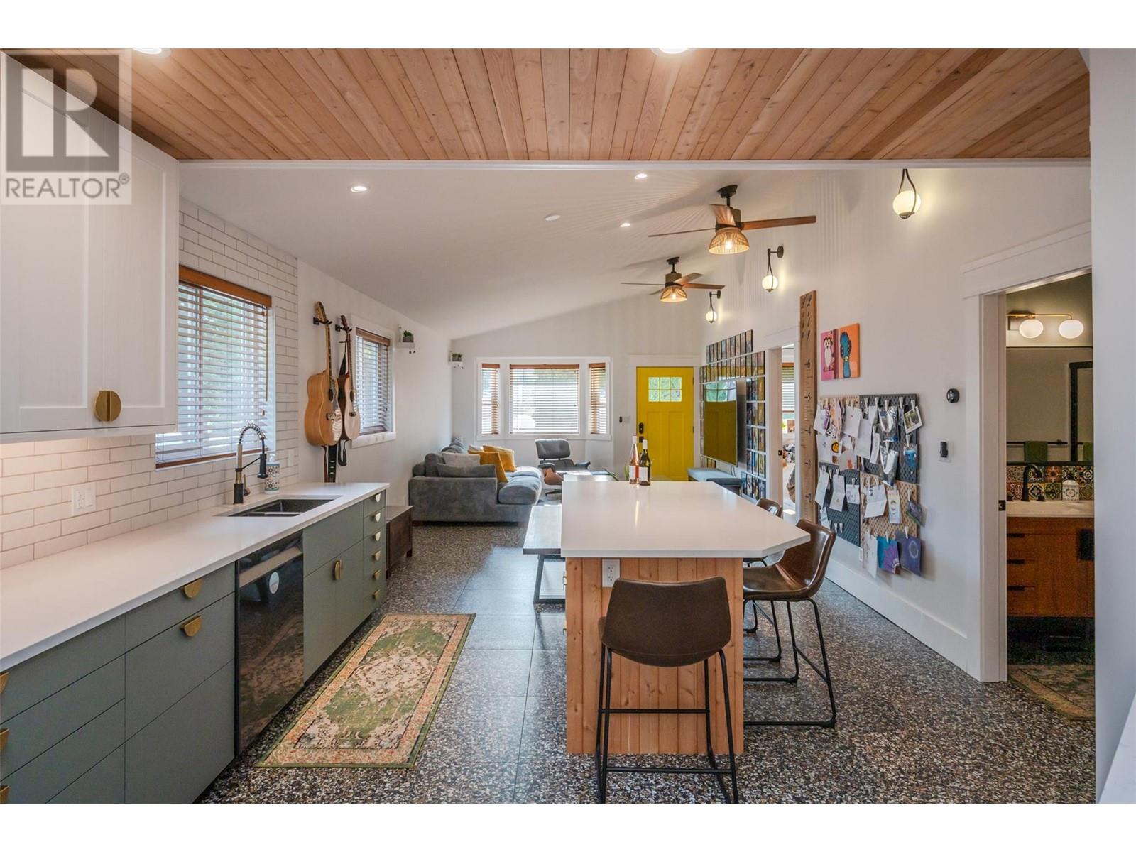 1073 Moosejaw Street, Penticton