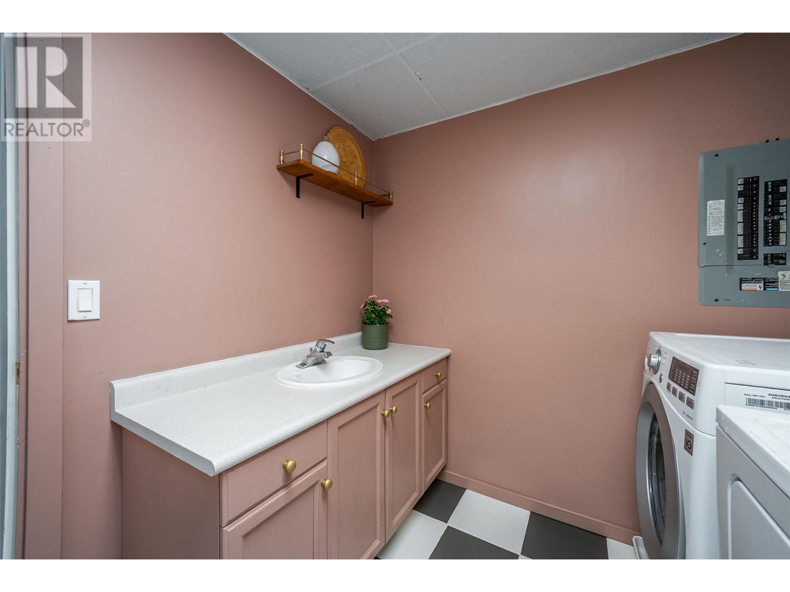 102 1420 Terai Road, Kelowna