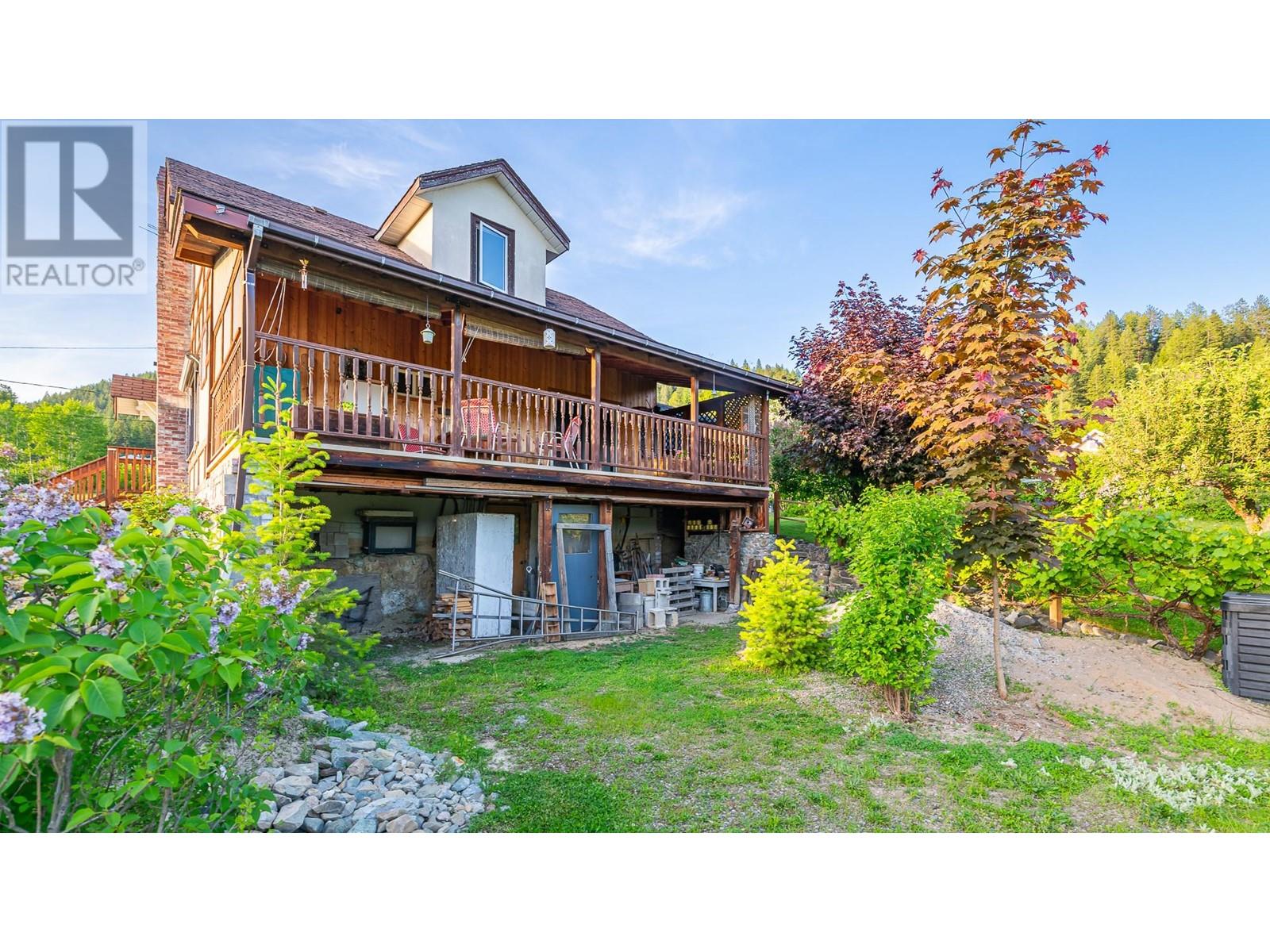 1843 McLaren Street, Creston