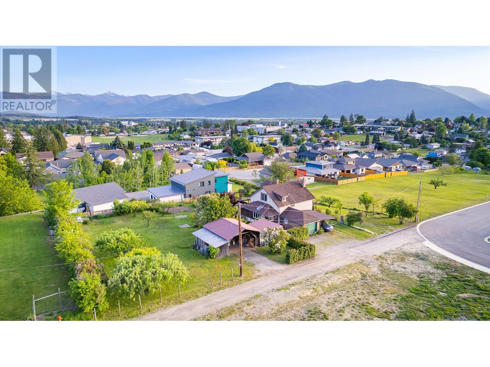 1843 McLaren Street, Creston